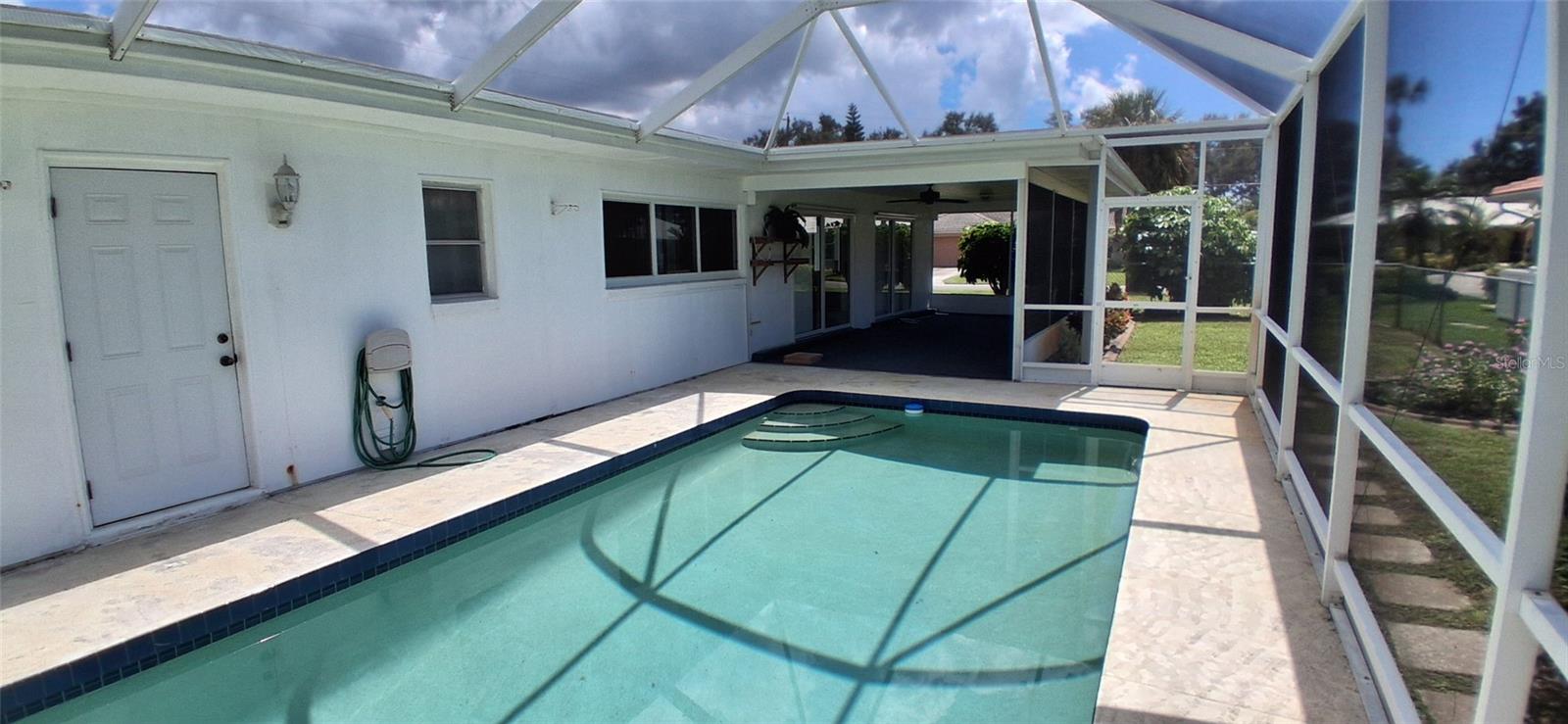 441 Rubens Dr E Property Photo 3