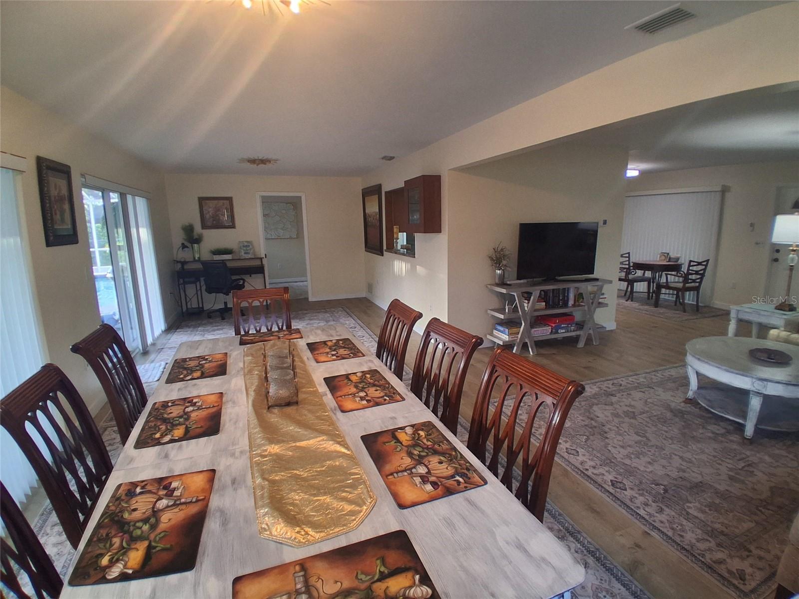 441 Rubens Dr E Property Photo 30