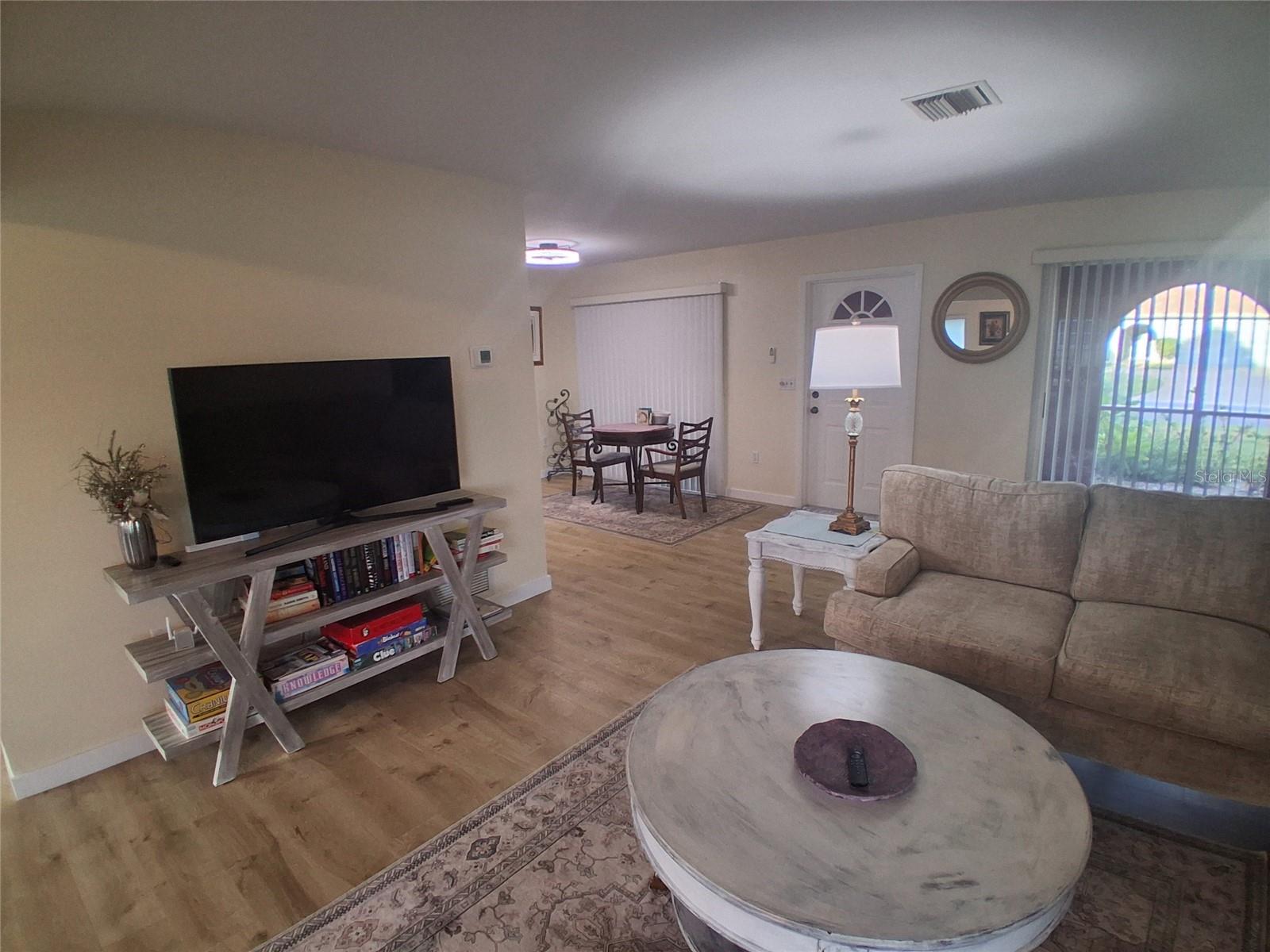441 Rubens Dr E Property Photo 33