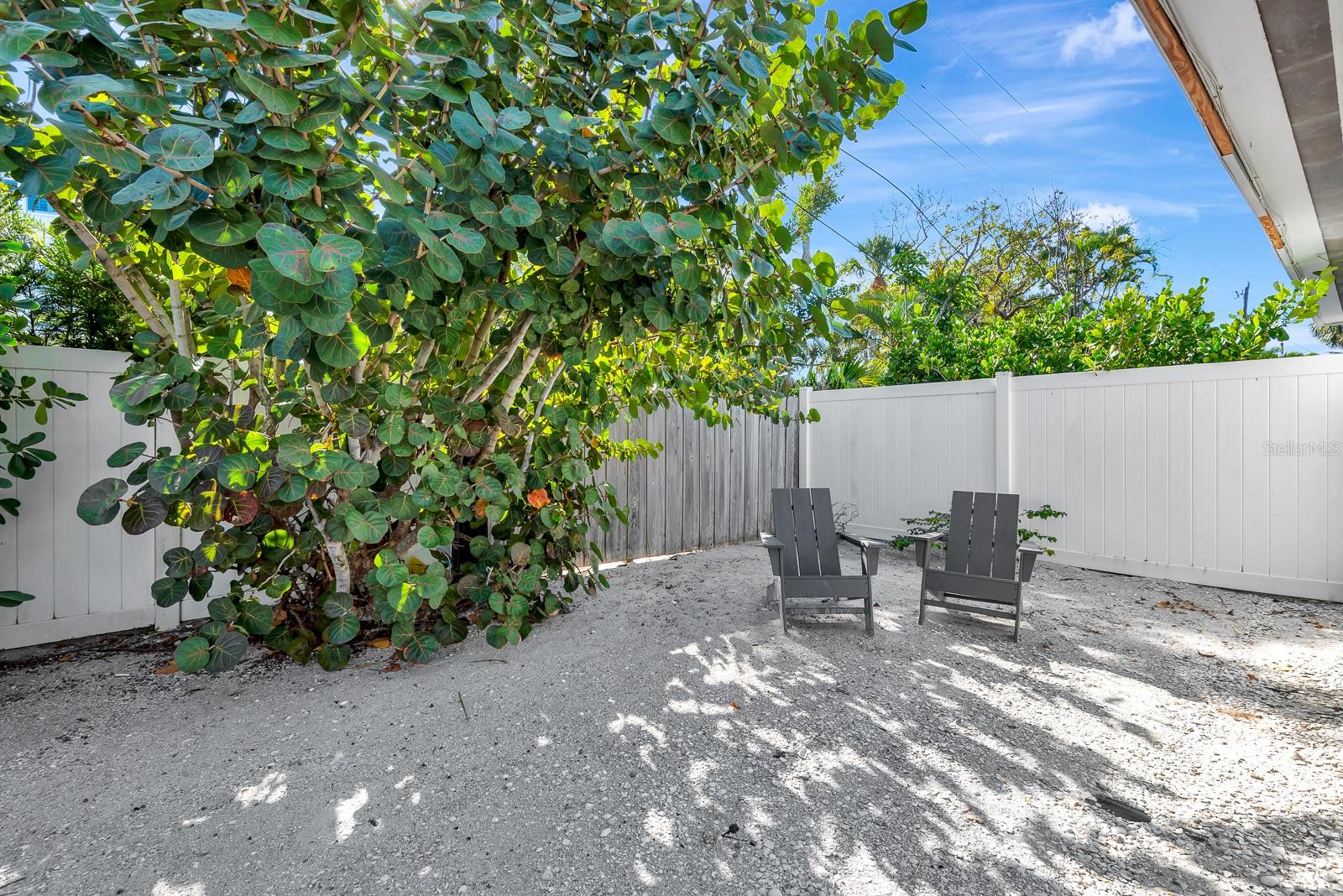 207 75th St #b Property Photo 33