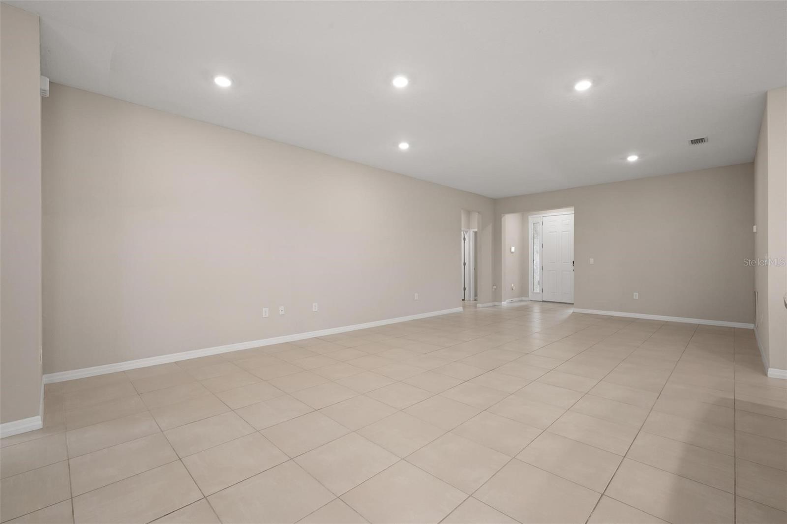 431 158th St E Property Photo 18
