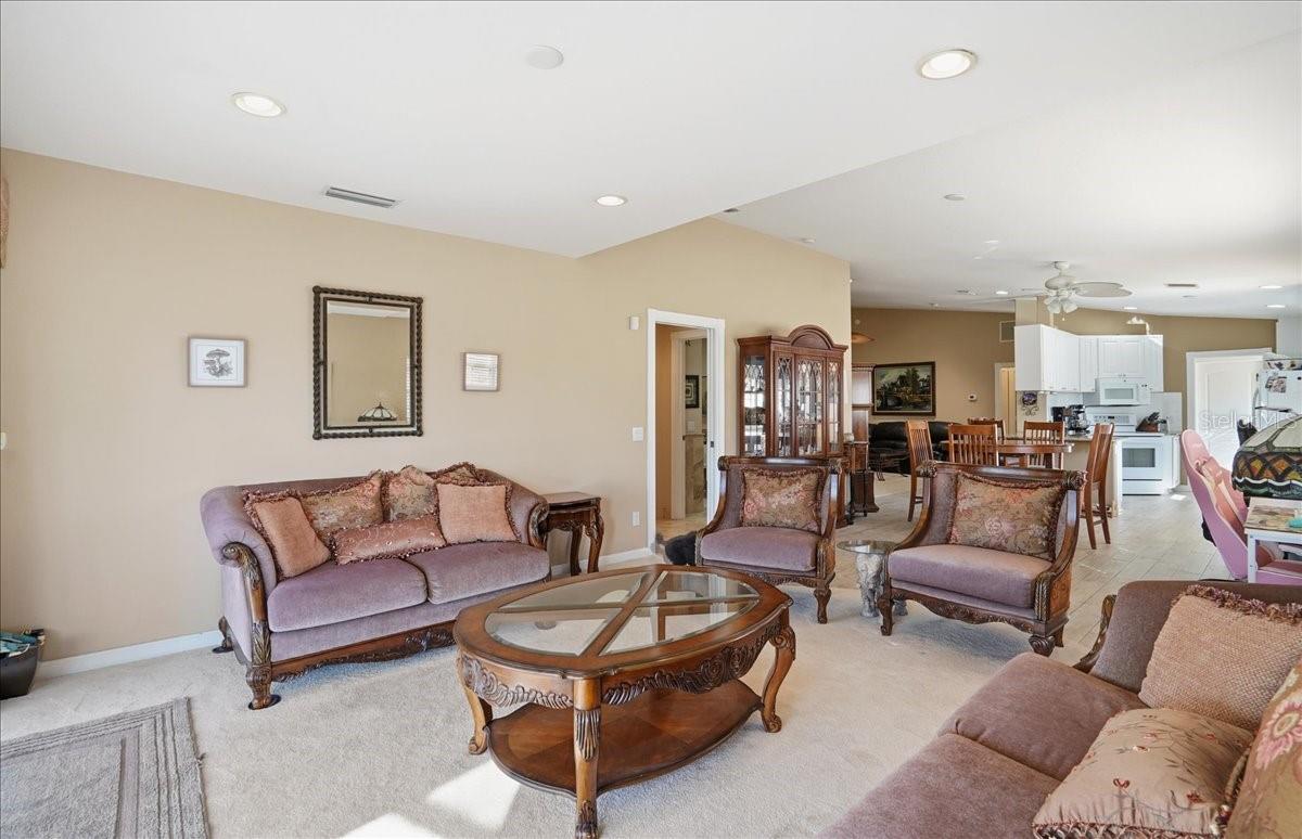 5546 Modena Pl Property Photo 11