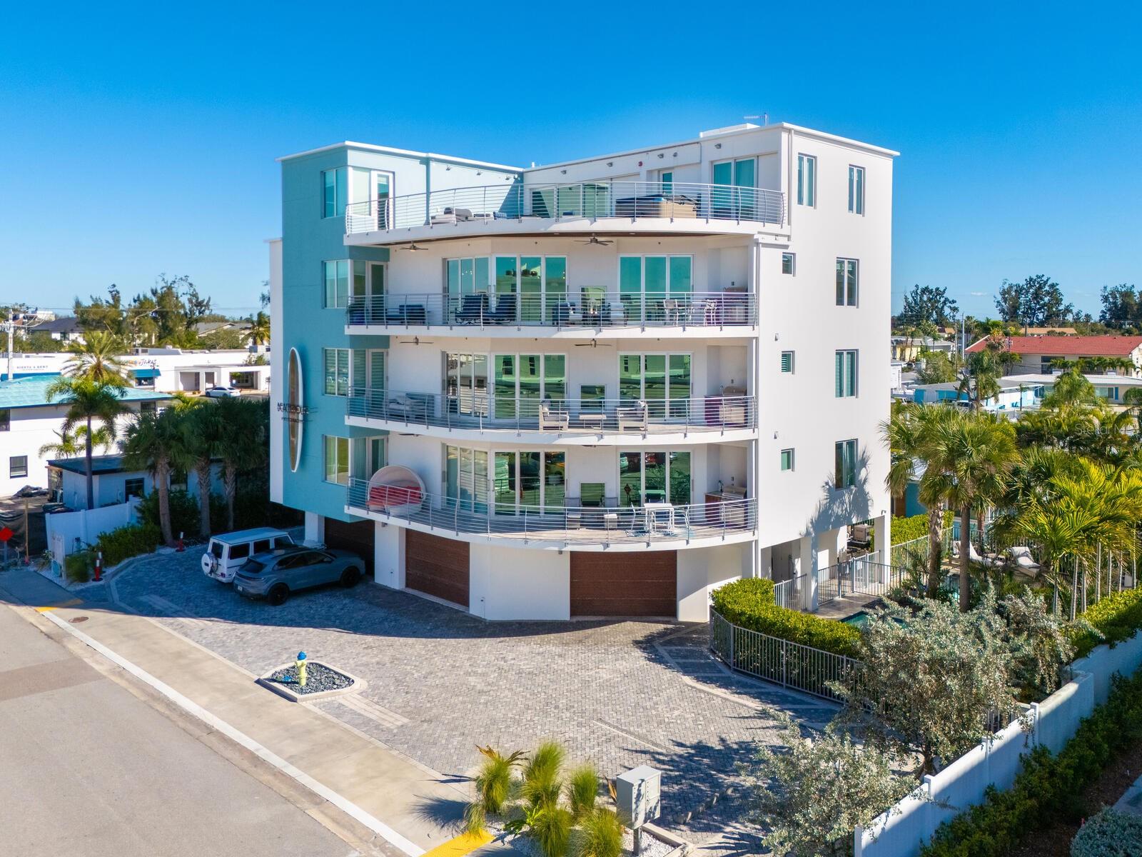 1140 Seaside Dr #301 & Penthouse Property Photo 18