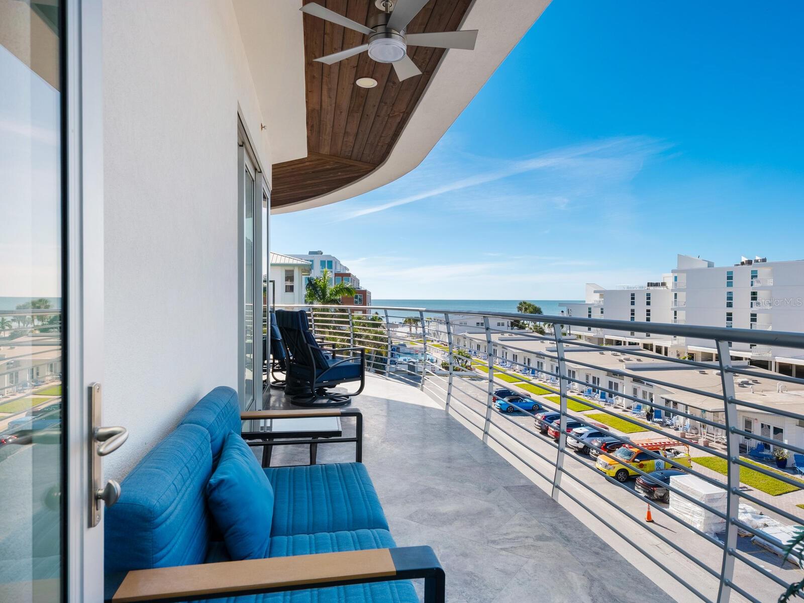 1140 Seaside Dr #301 & Penthouse Property Photo 22