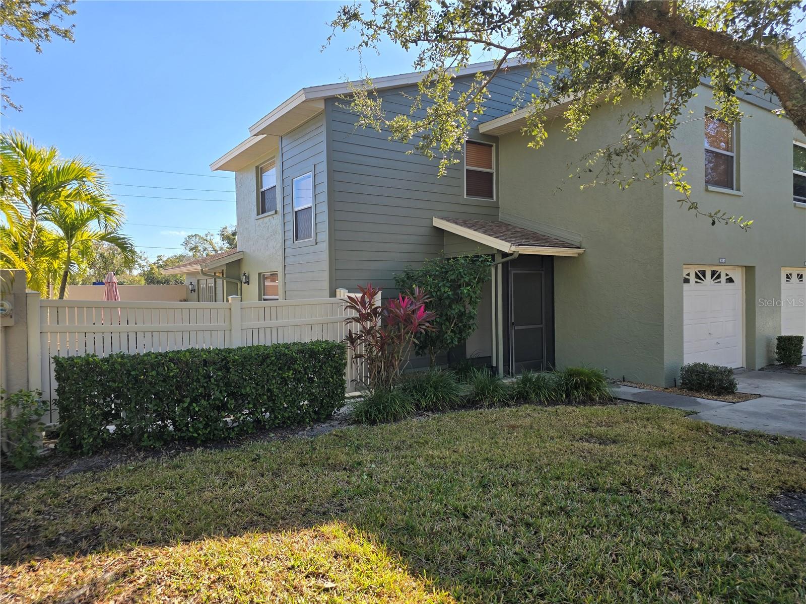 4181 Center Pointe Cir #91b Property Photo 2