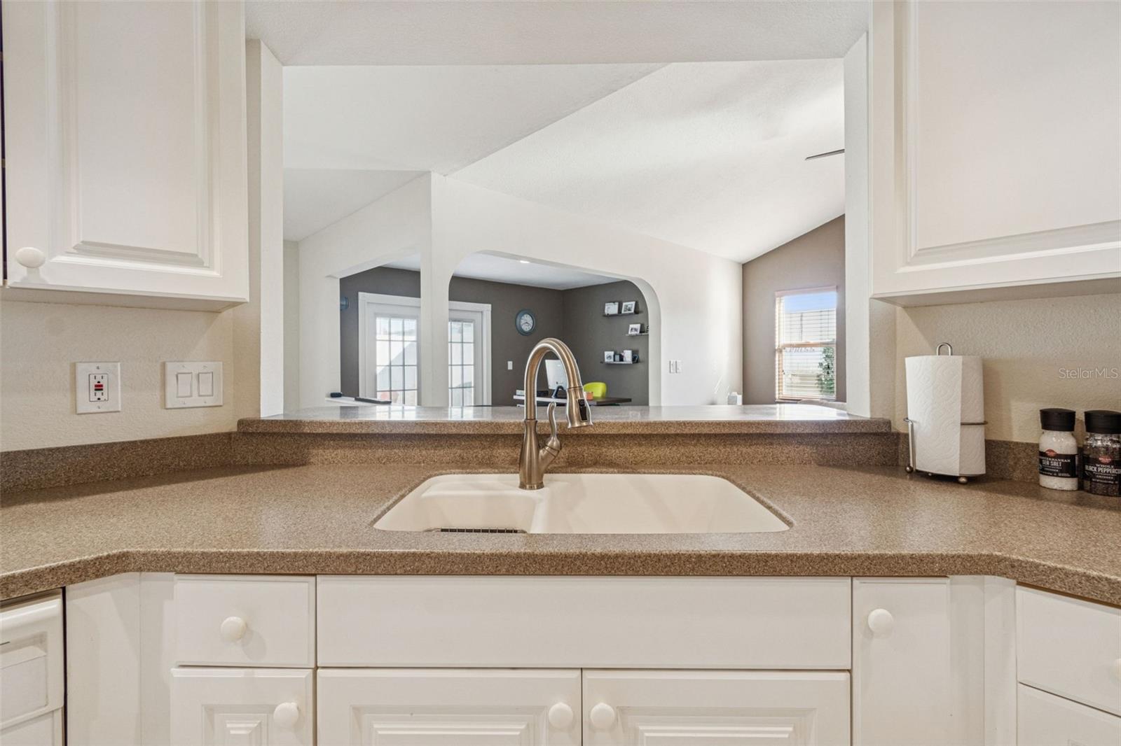 4181 Center Pointe Cir #91b Property Photo 16