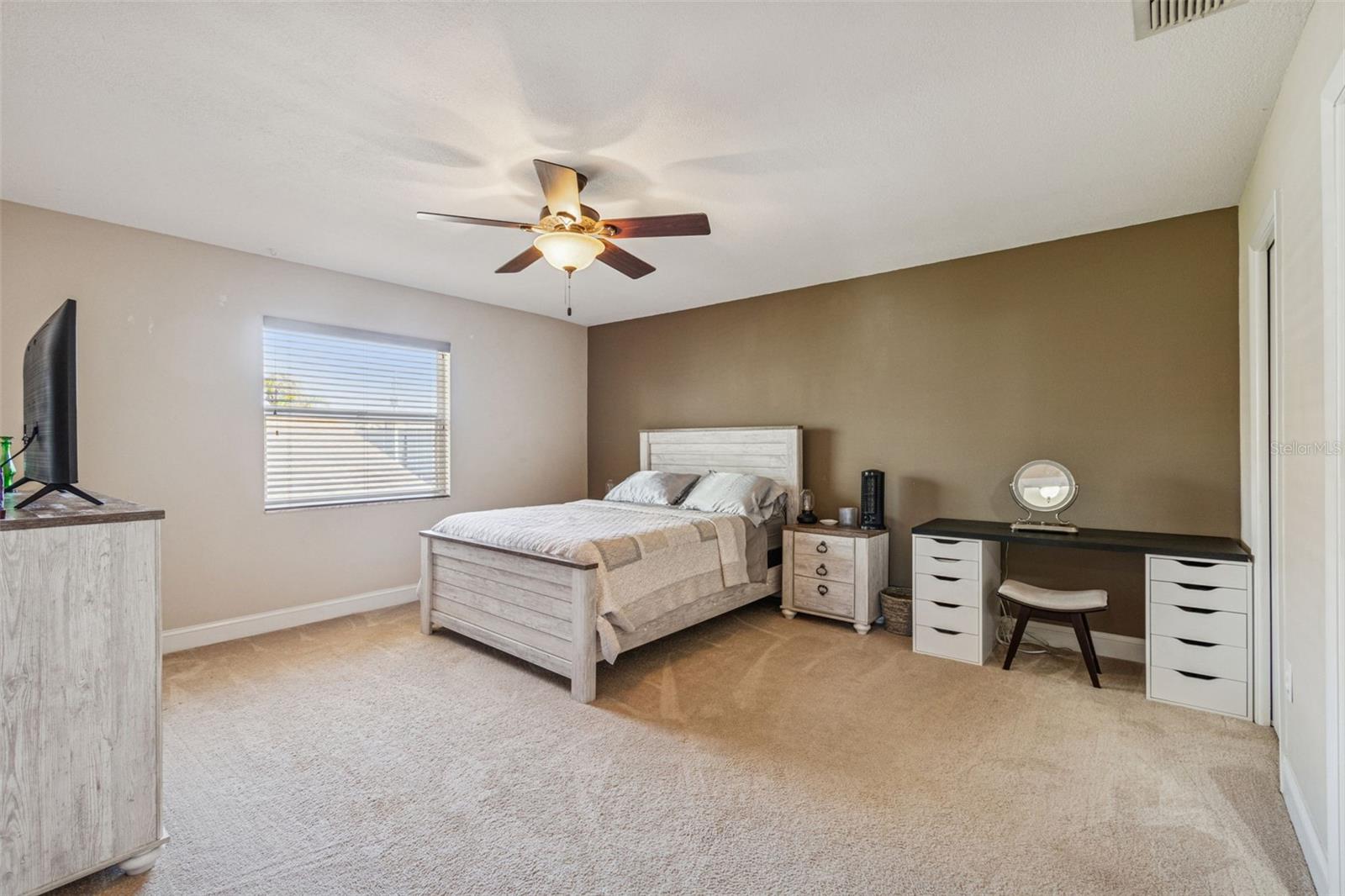 4181 Center Pointe Cir #91b Property Photo 30