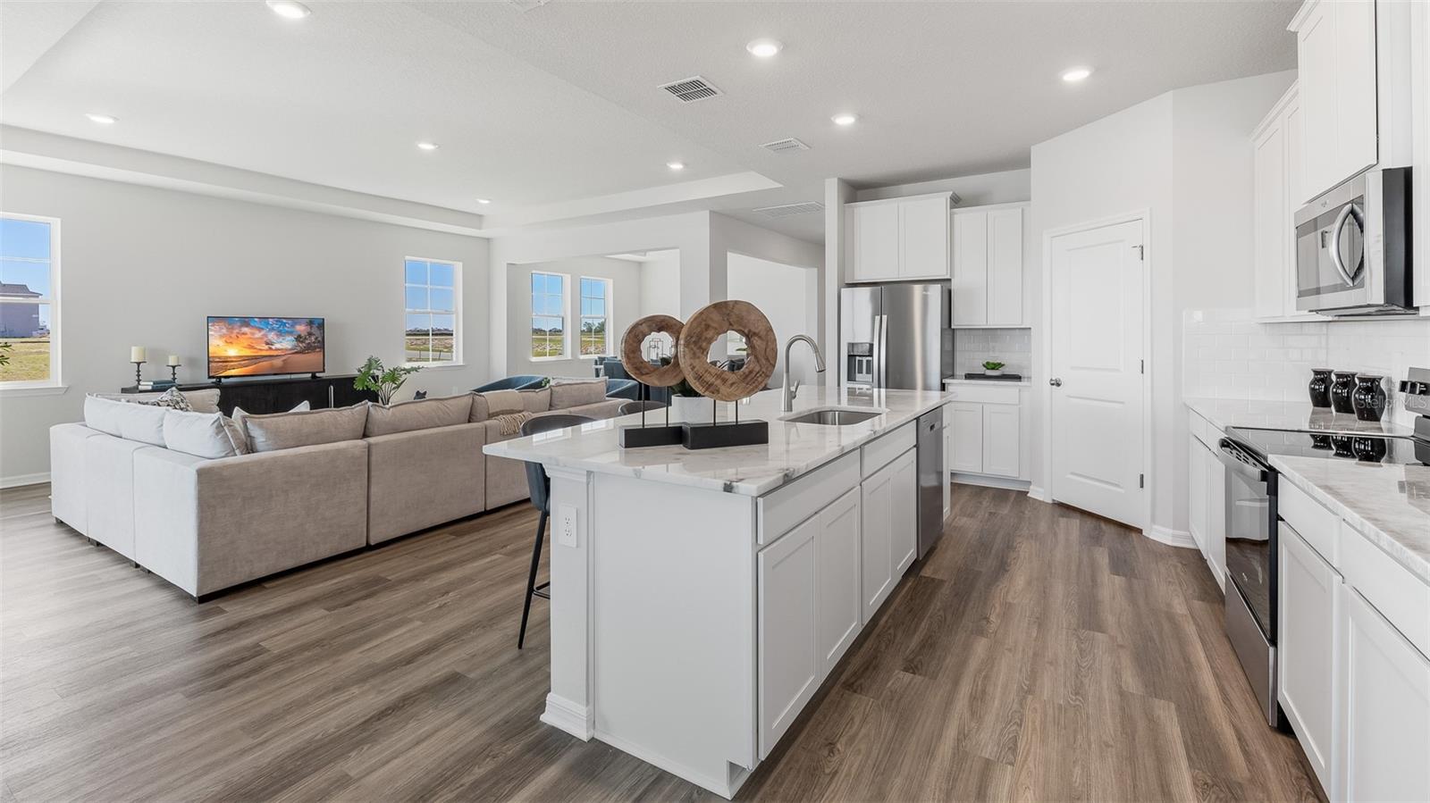 10624 Rabbit Grove Trl Property Photo 8