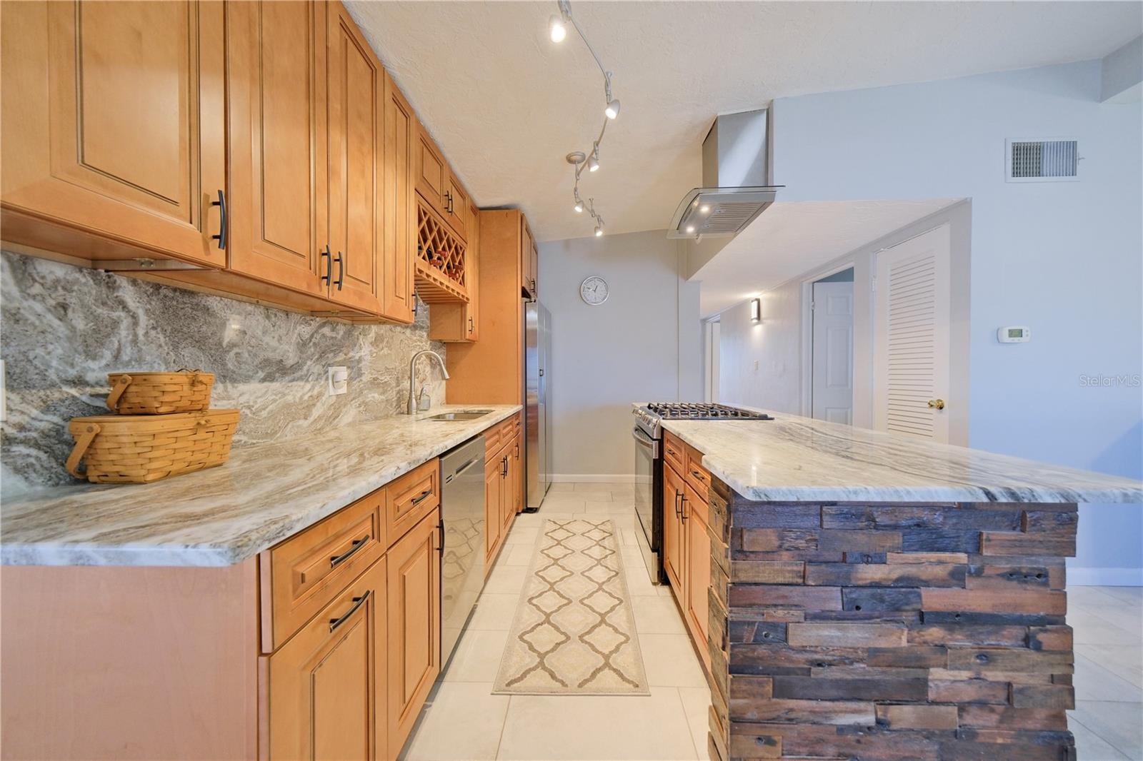 6811 Georgia Ave Property Photo 27