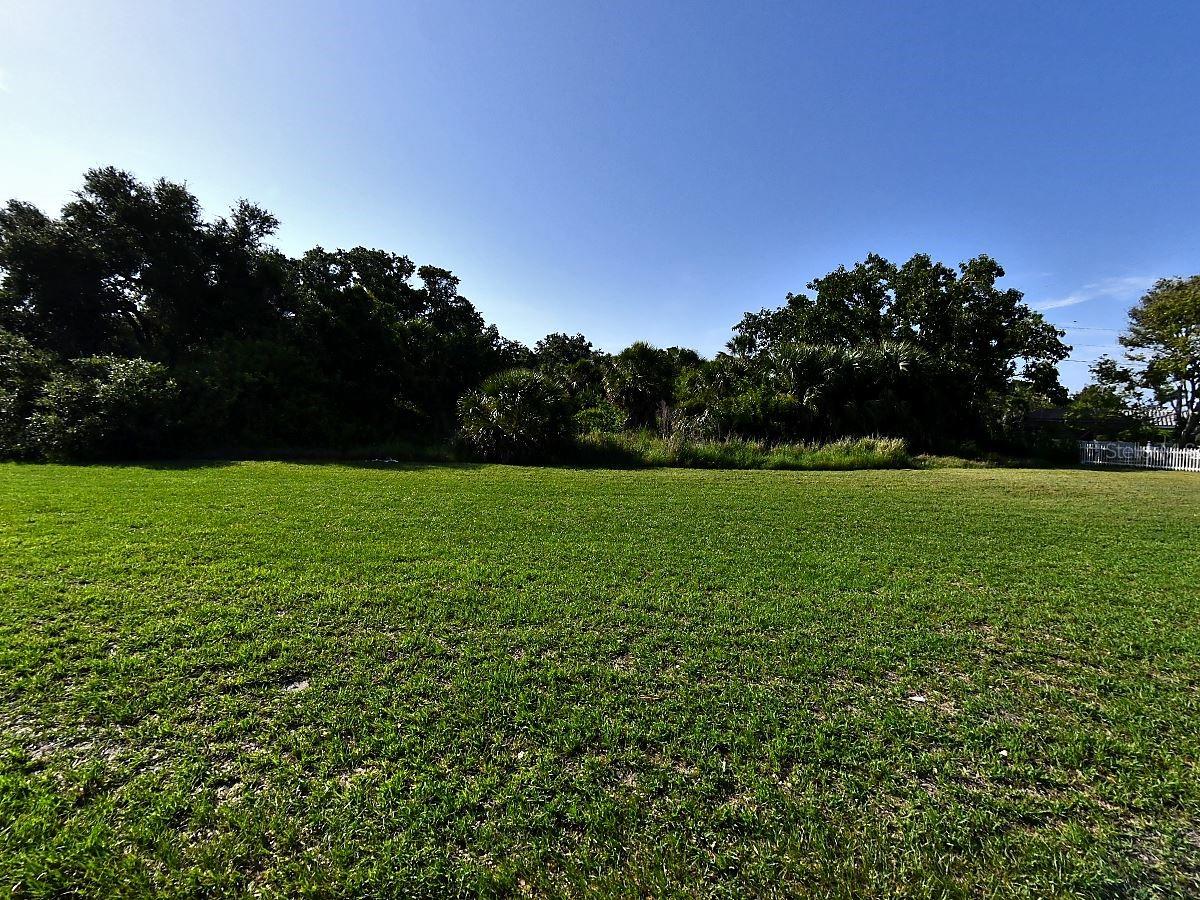 2099 S Tamiami Trl Property Photo 2