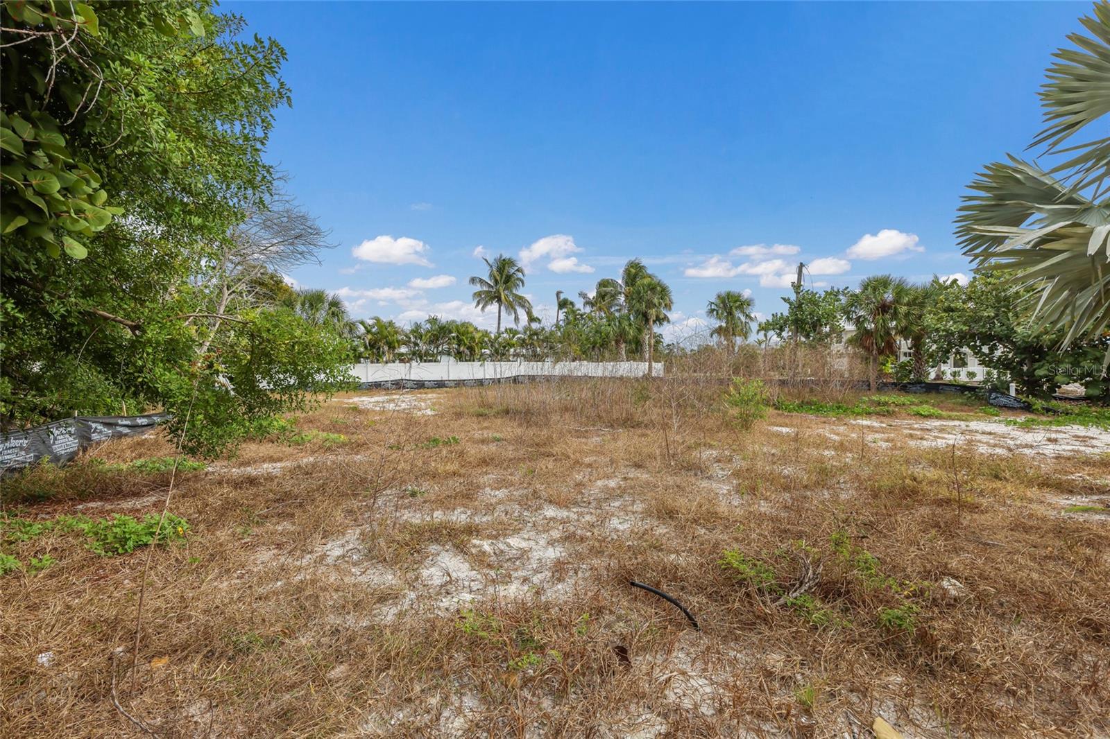 6500 Gulfside Rd Property Photo 3