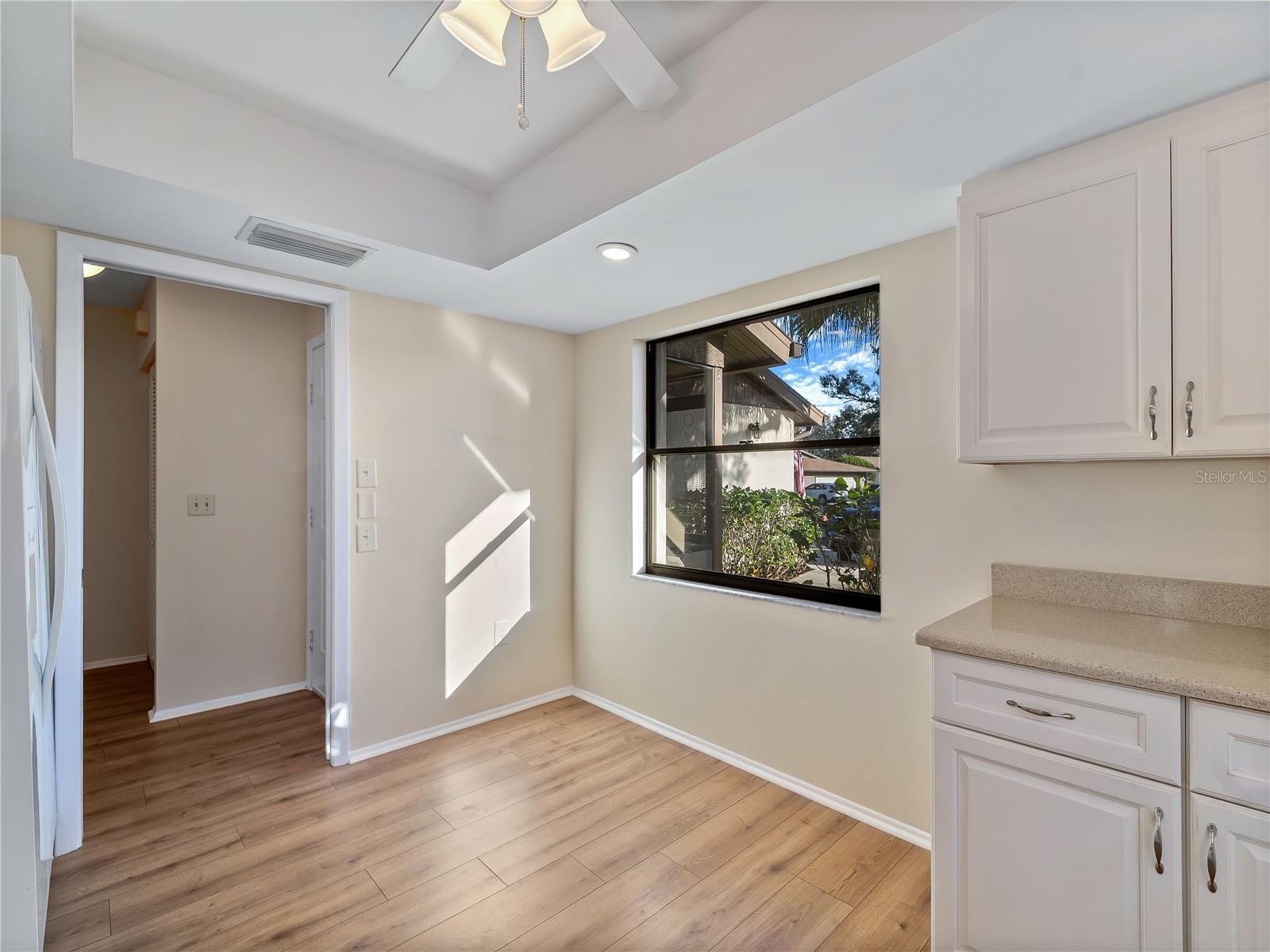365 Oak Hill Way #32 Property Photo 6