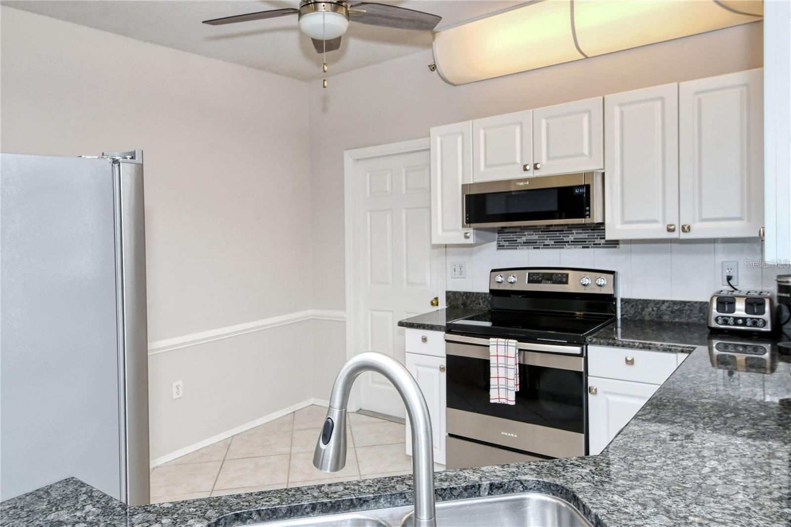 5414 Fair Oaks St #10-d Property Photo 5