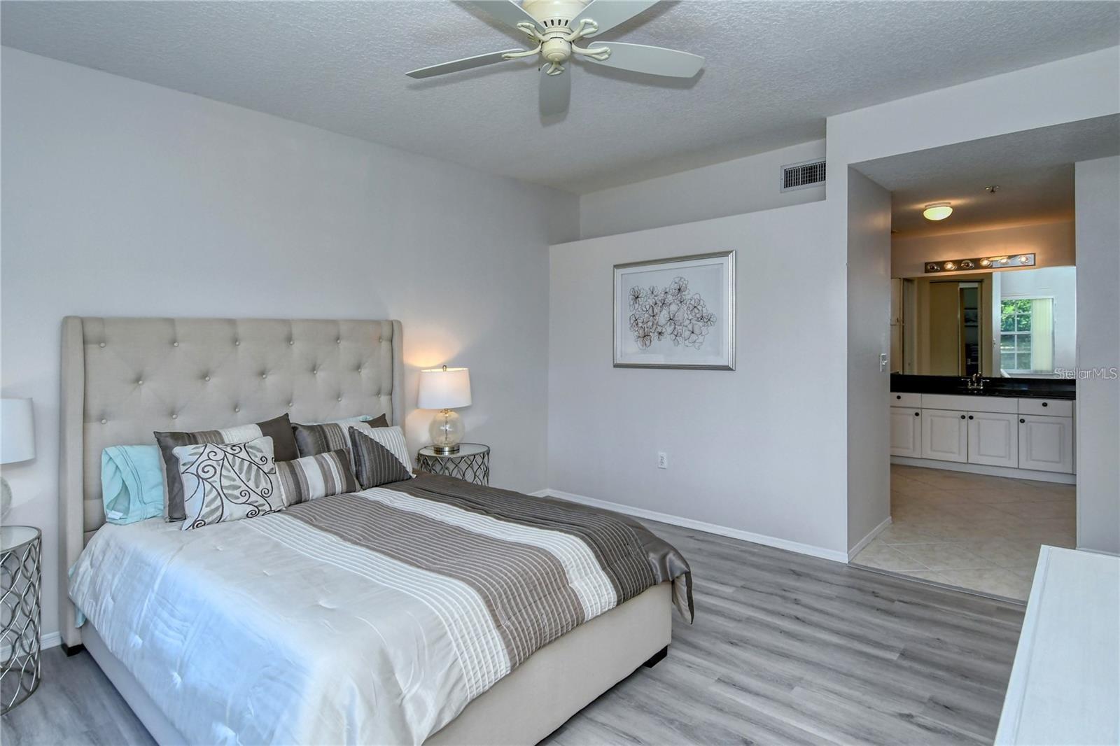 5414 Fair Oaks St #10-d Property Photo 9