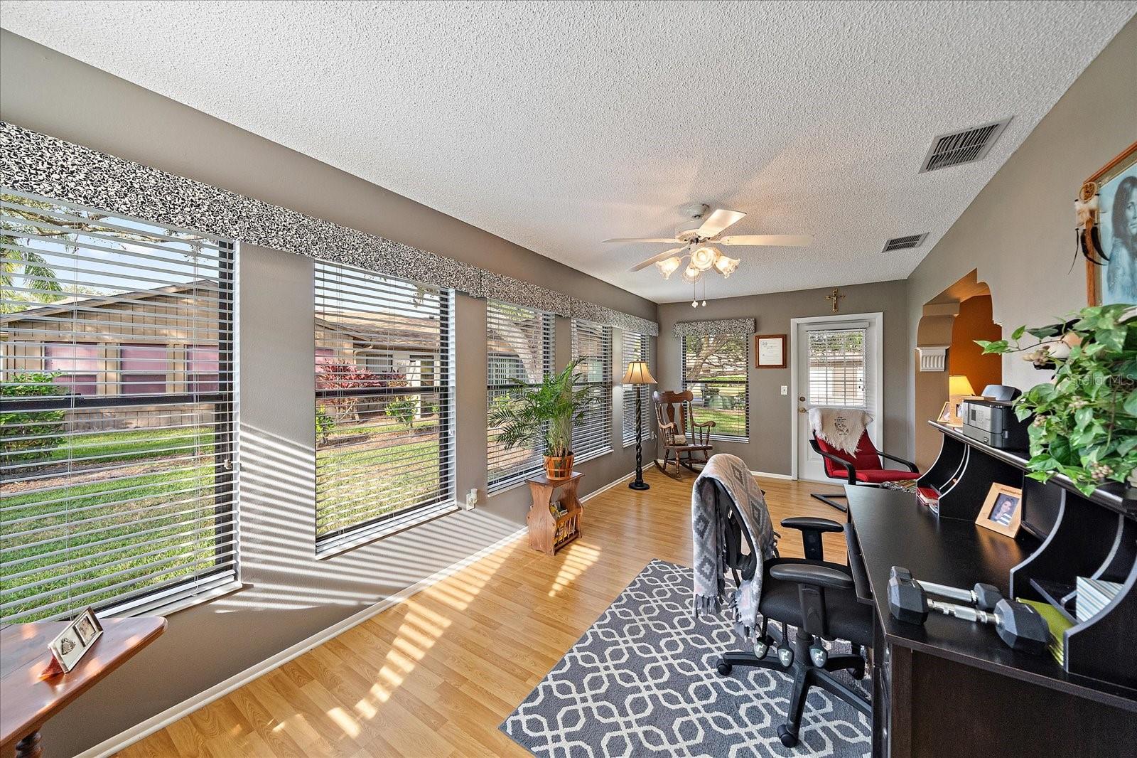4735 Oak Hill Dr #8 Property Photo 12