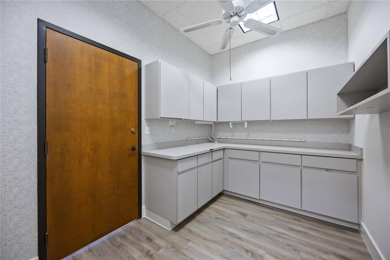1620 Tamiami Trl Property Photo 19