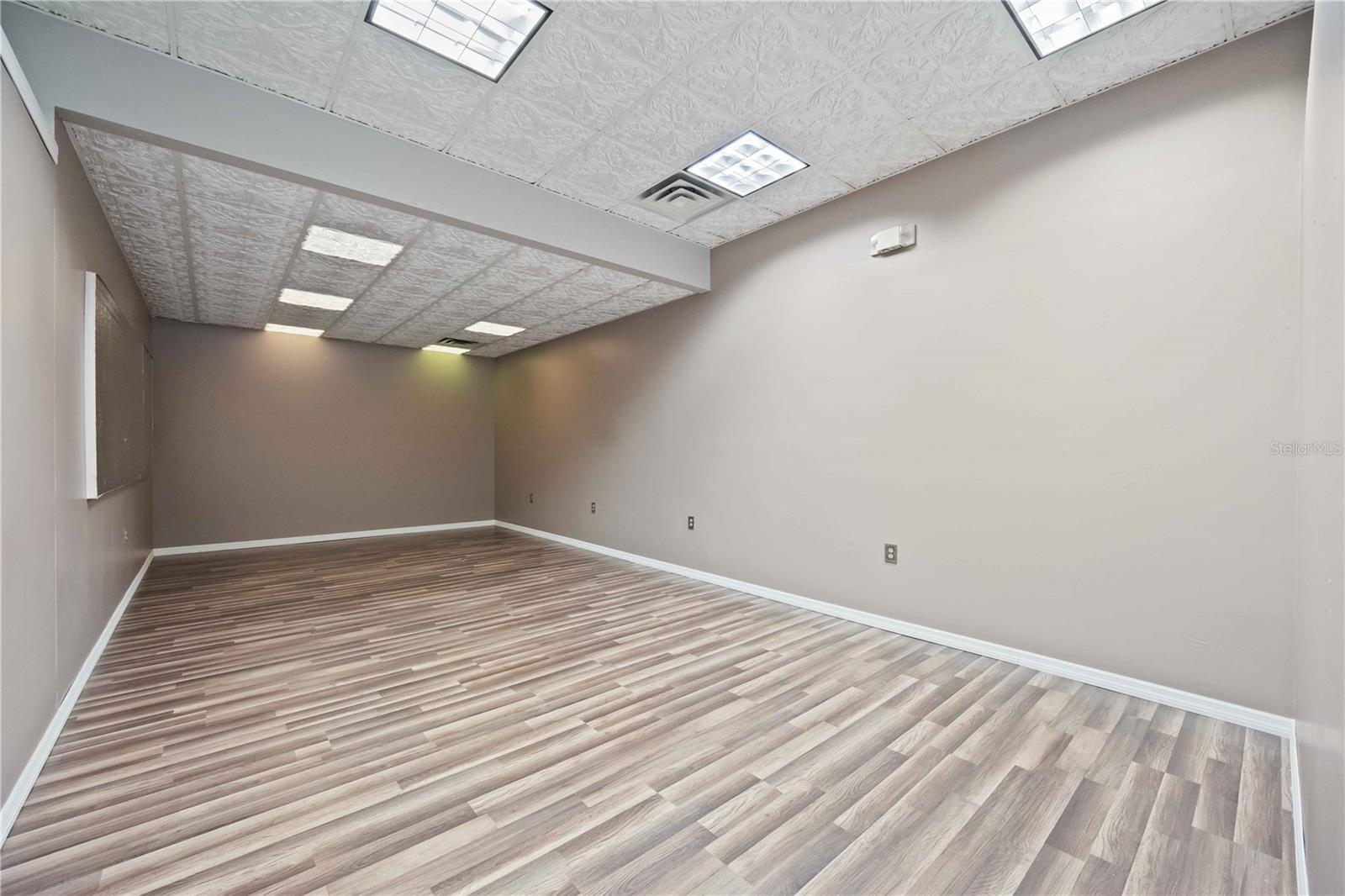 1620 Tamiami Trl Property Photo 28