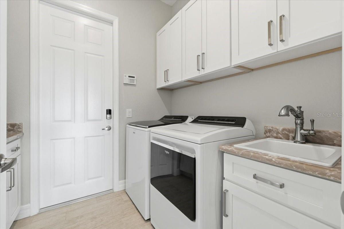 6308 Pinehurst Loop Property Photo 40