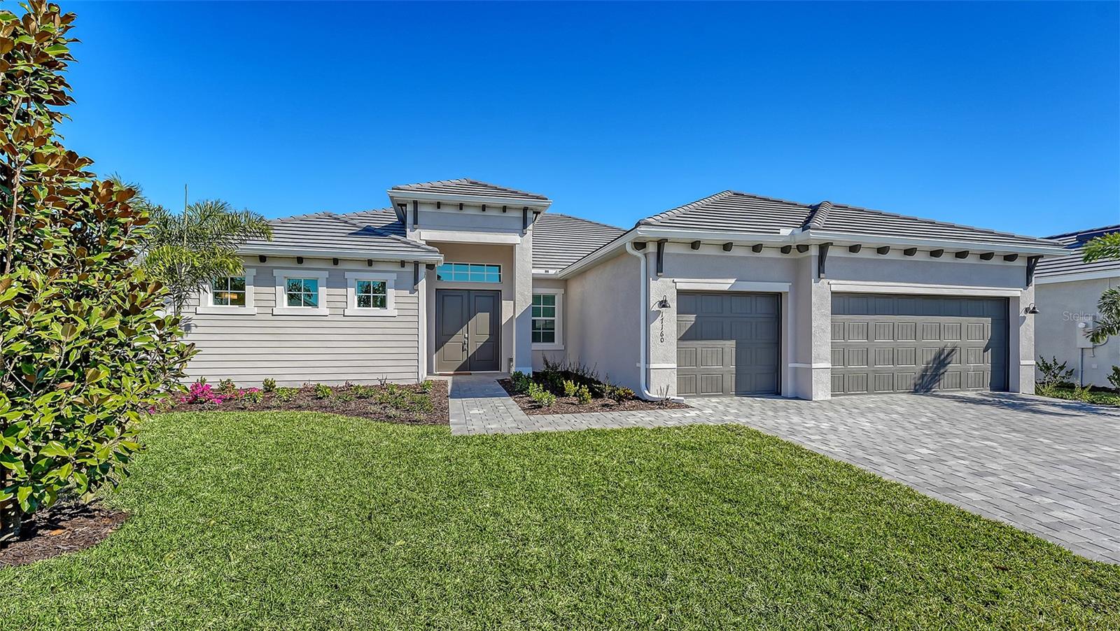 17160 Albatross Rd Property Photo 1