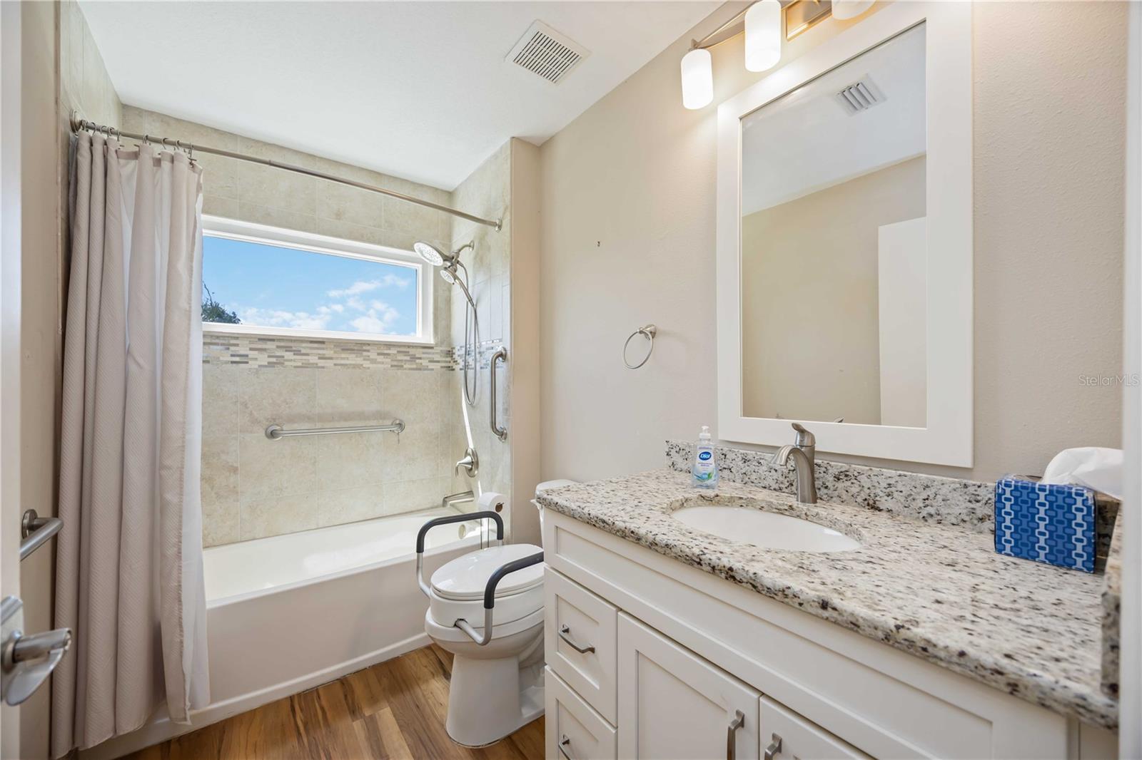 1470 Bayshore Dr Property Photo 25