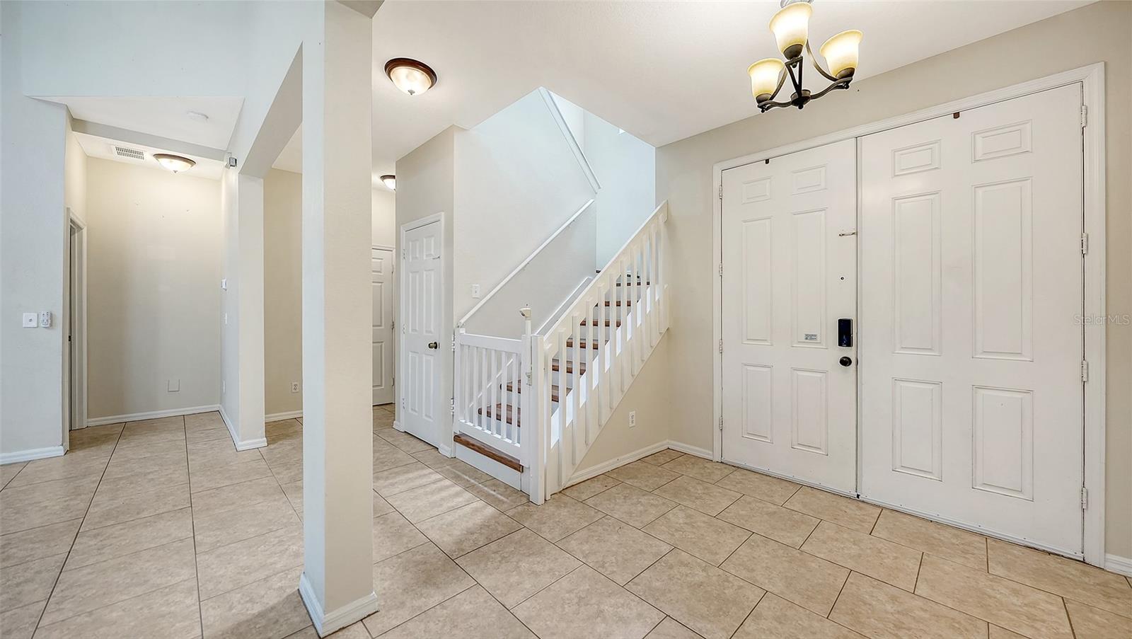 208 36th St Ne Property Photo 2