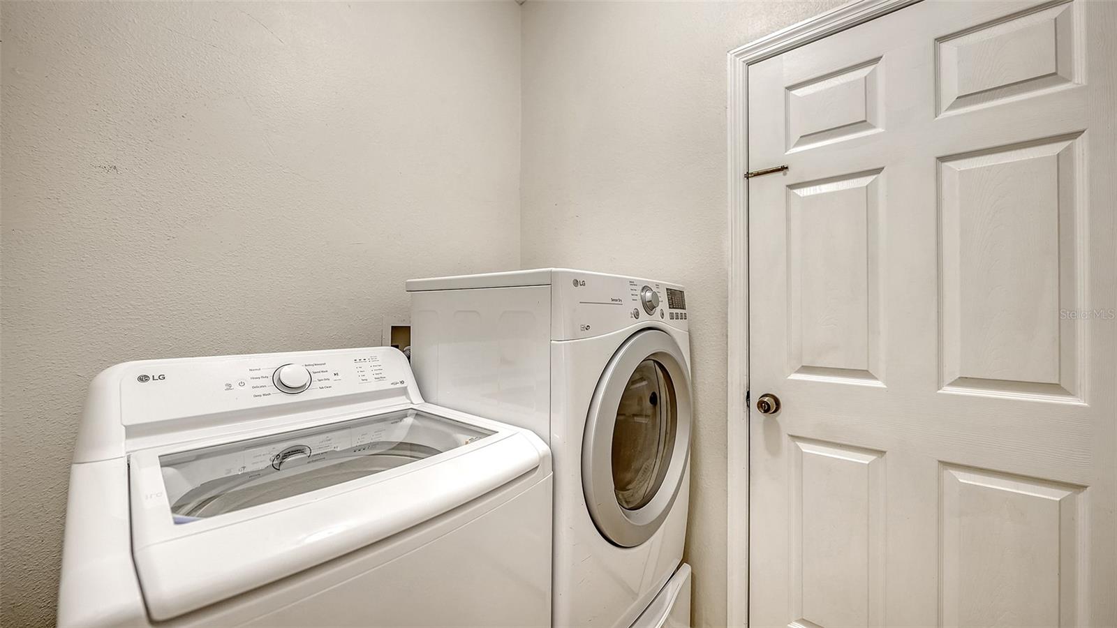 208 36th St Ne Property Photo 24