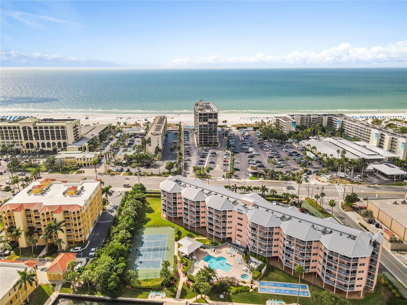 5445 Gulf Blvd #ph1 Property Photo 5