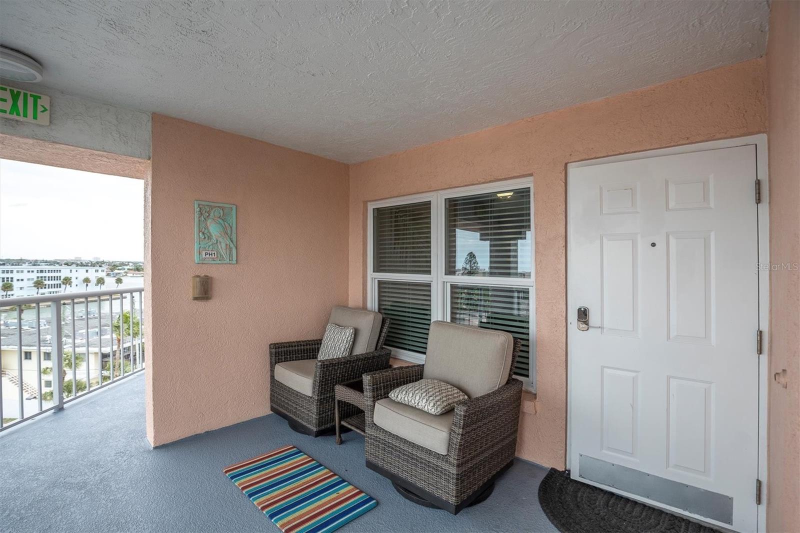 5445 Gulf Blvd #ph1 Property Photo 6