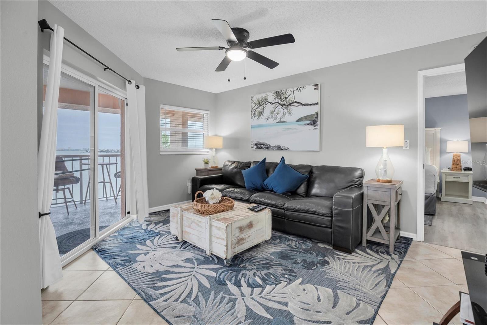 5445 Gulf Blvd #ph1 Property Photo 8