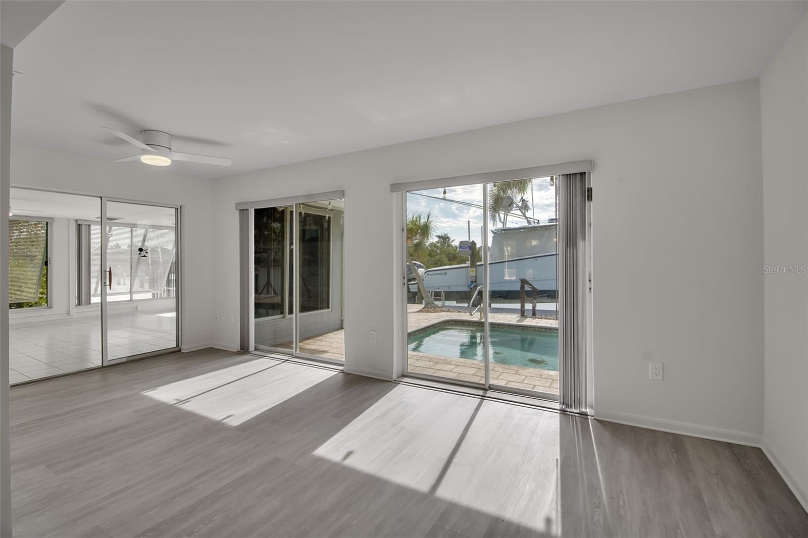 922 Casey Cove Dr Property Photo 16