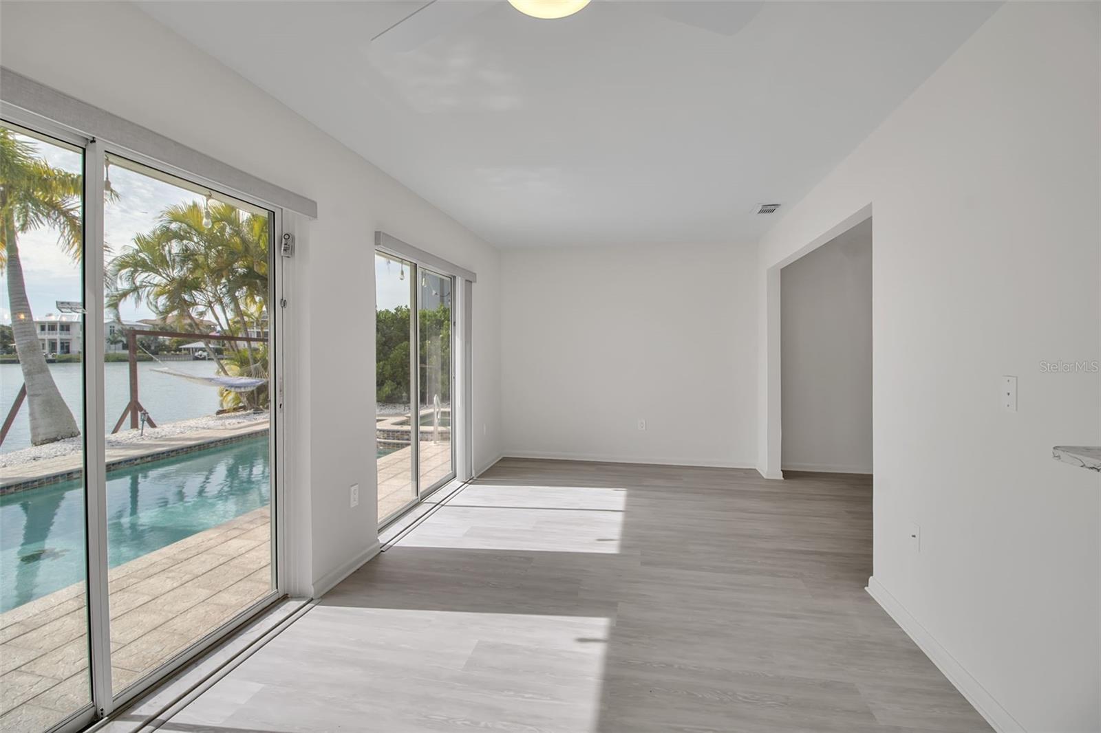 922 Casey Cove Dr Property Photo 32