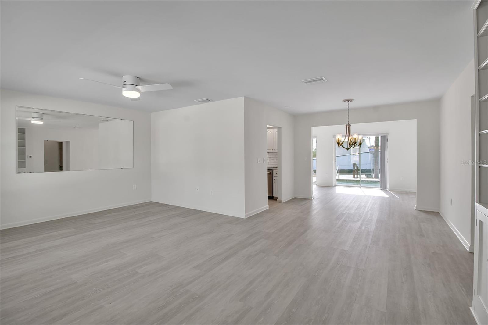 922 Casey Cove Dr Property Photo 37