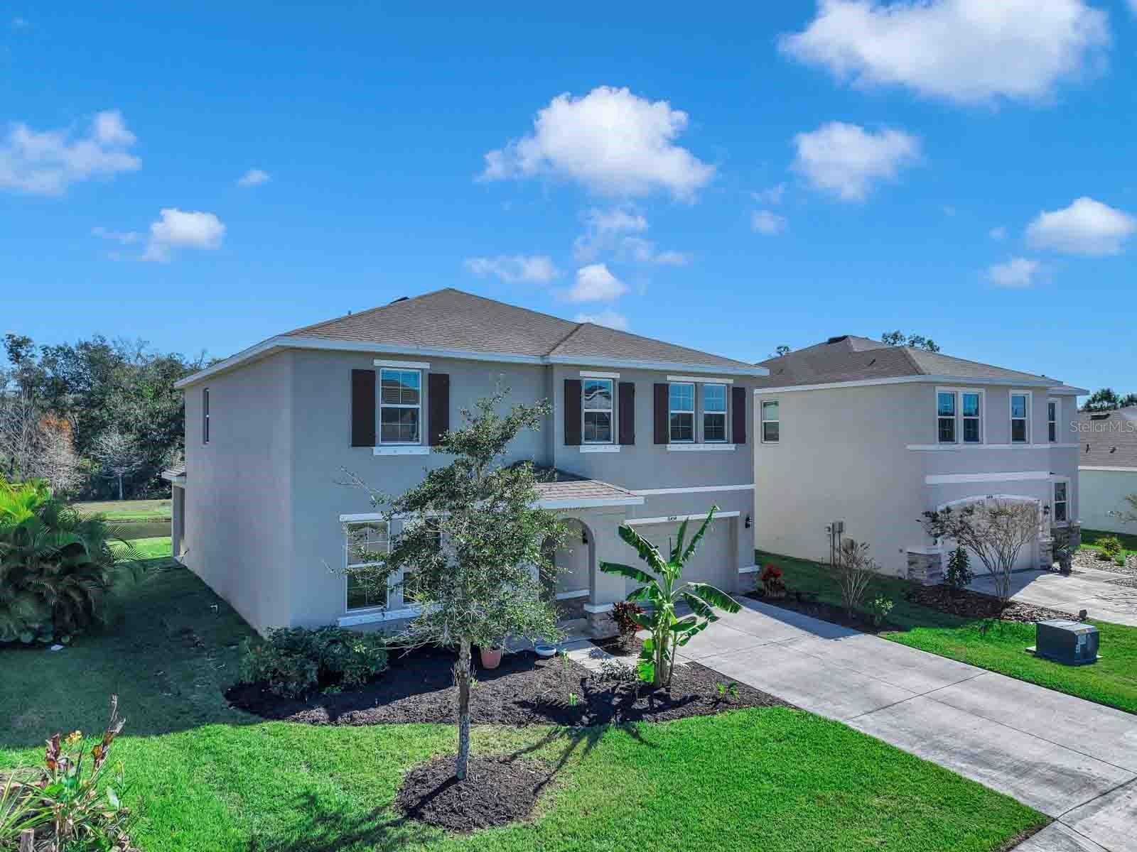 16454 WOODSIDE GLN Property Photo 1