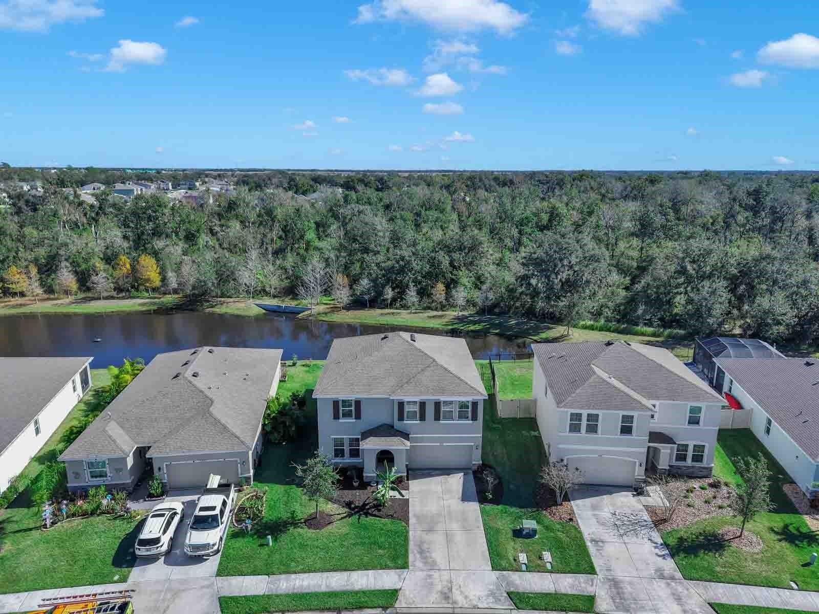 16454 Woodside Gln Property Photo 3