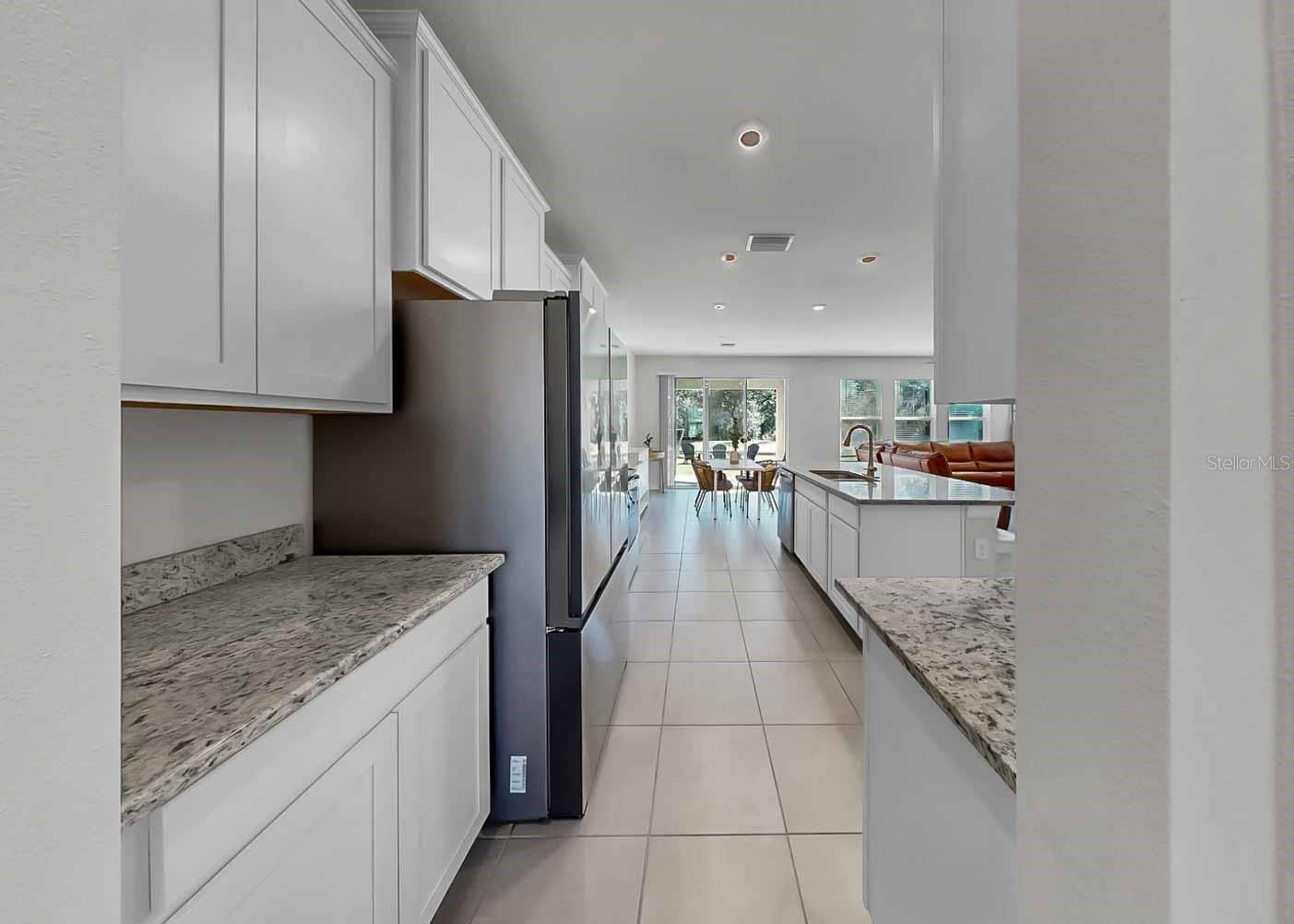 16454 Woodside Gln Property Photo 10