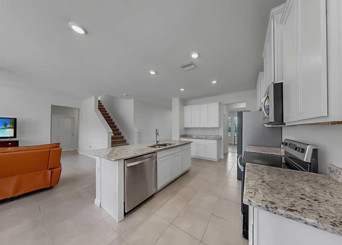 16454 Woodside Gln Property Photo 17