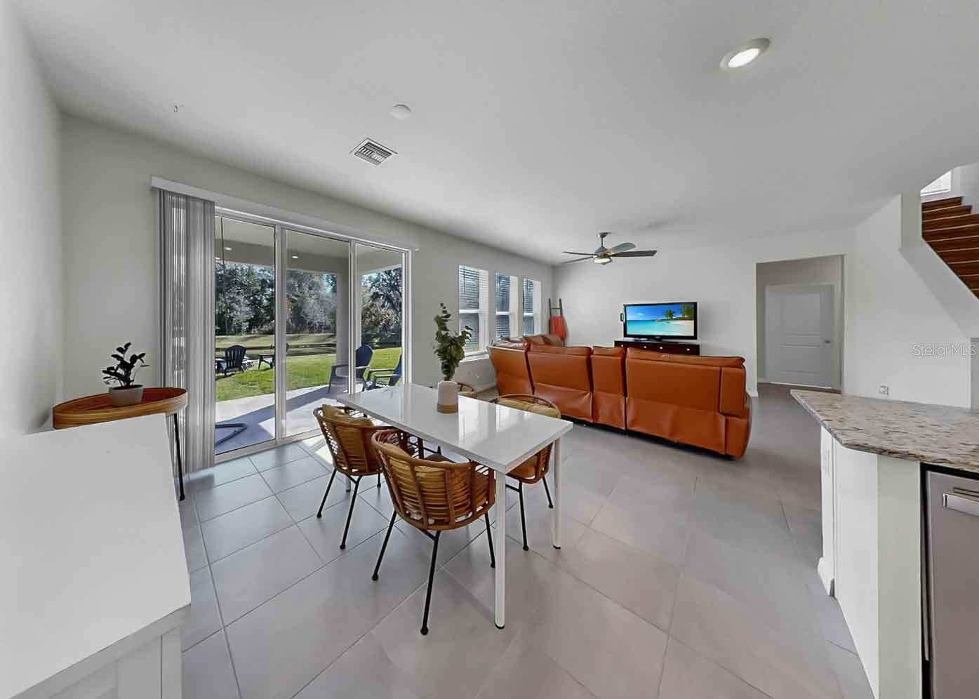 16454 Woodside Gln Property Photo 22
