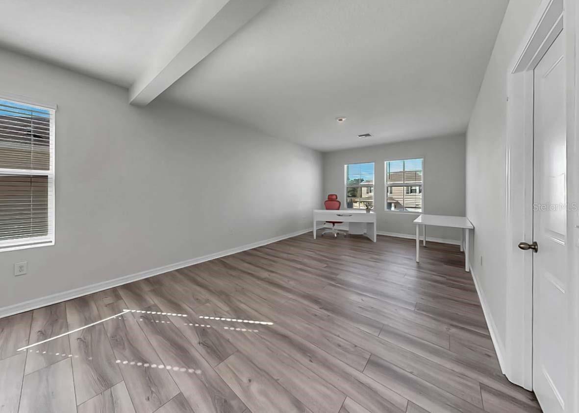 16454 Woodside Gln Property Photo 29