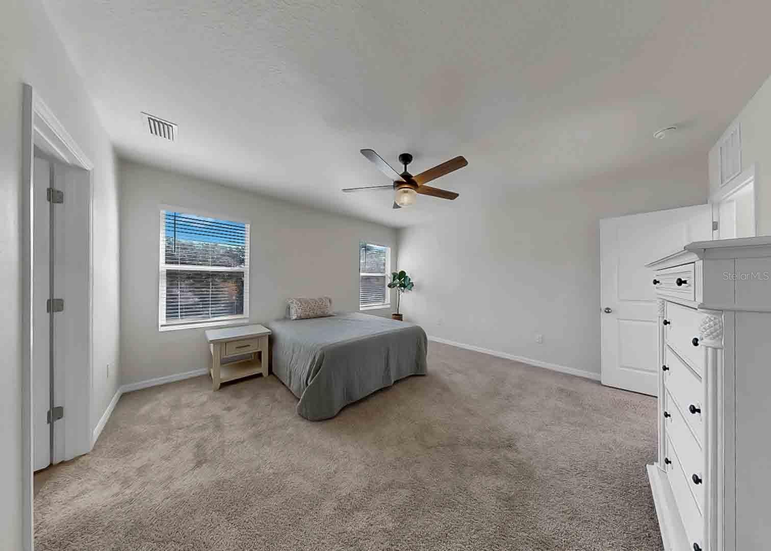 16454 Woodside Gln Property Photo 32