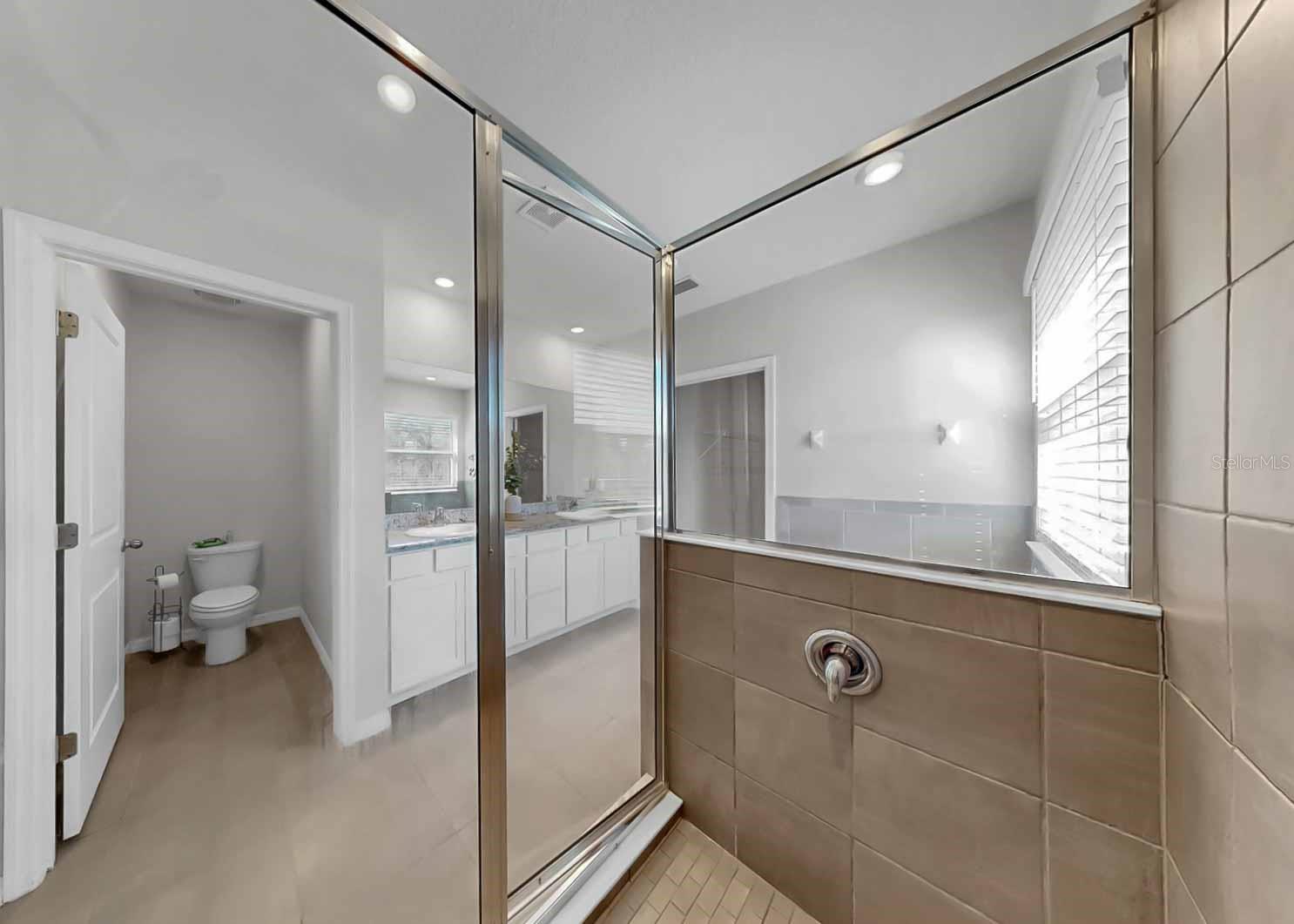 16454 Woodside Gln Property Photo 36