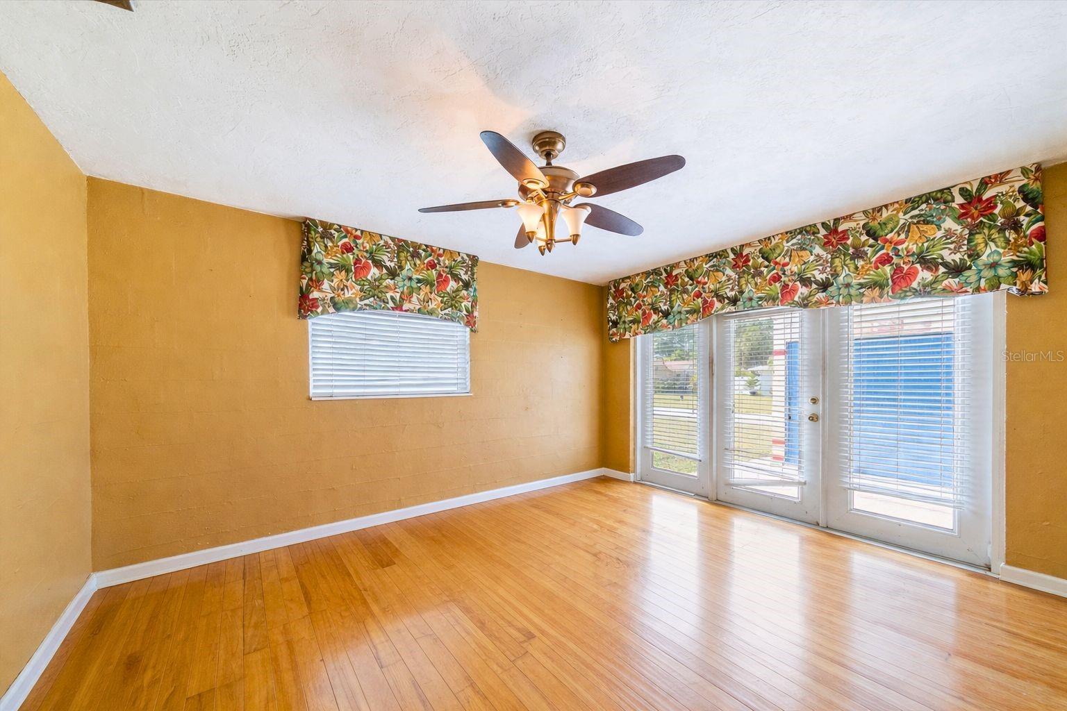 2534 Waneta Dr Property Photo 18