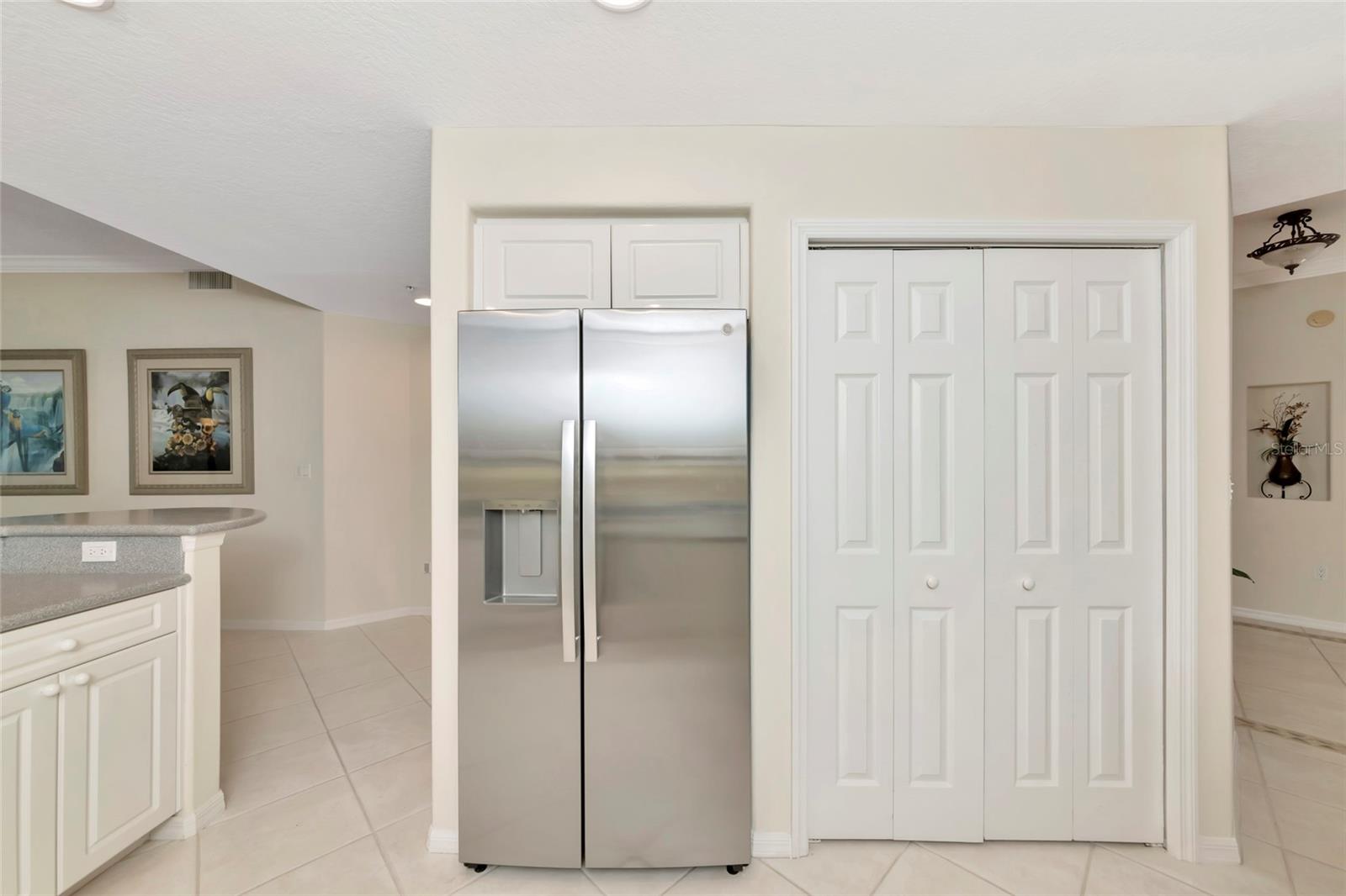 242 Hidden Bay Dr #602 Property Photo 8