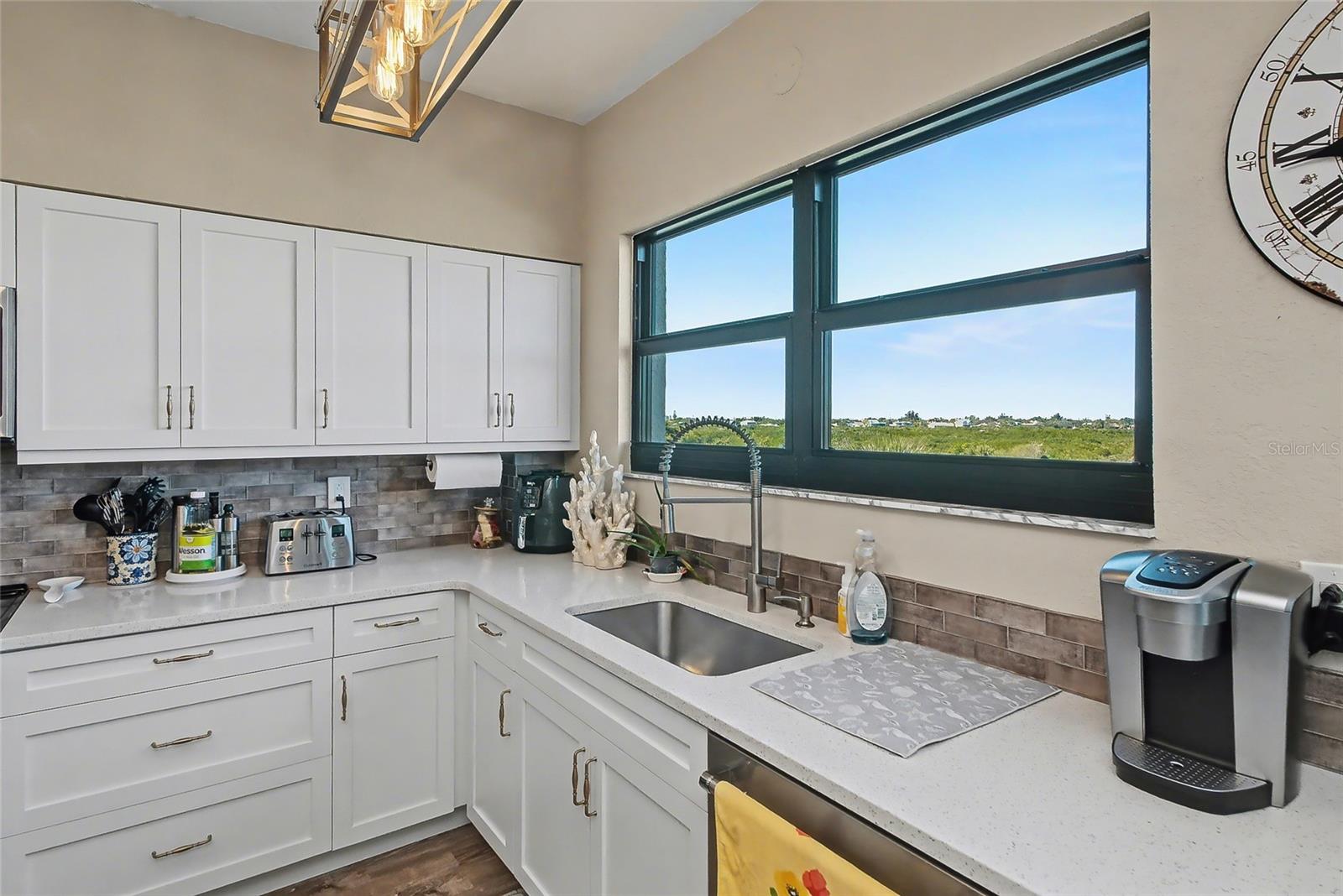 5408 Eagles Point Cir #302 Property Photo 11