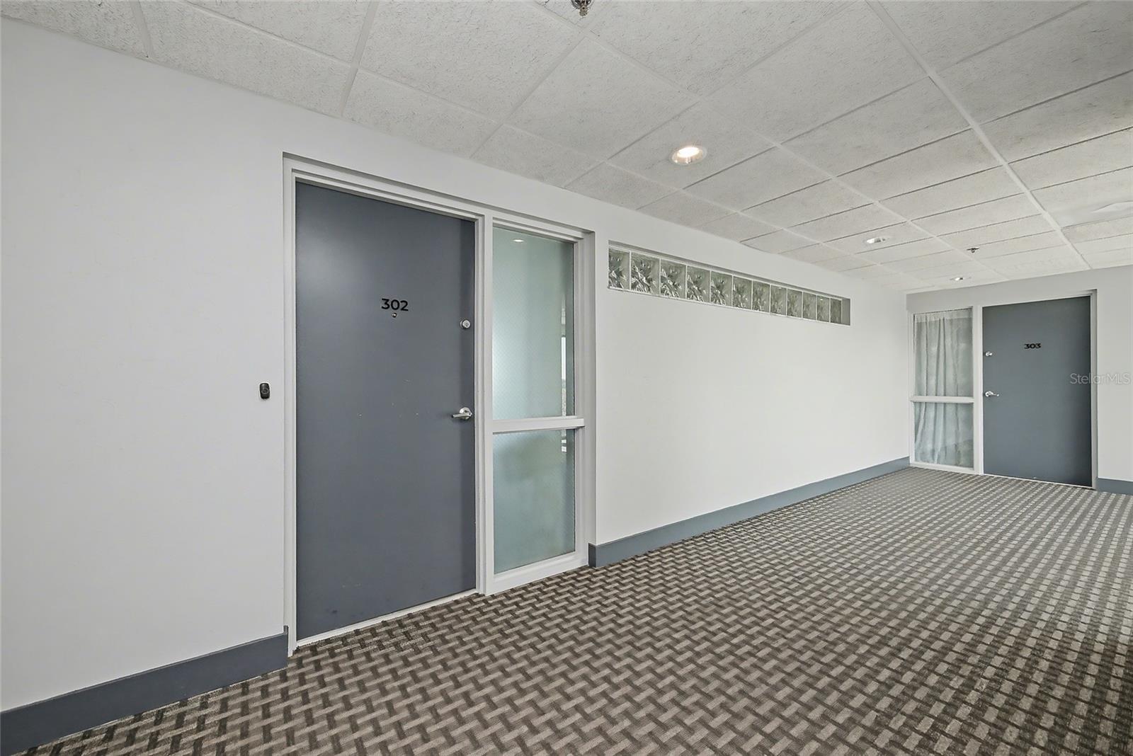 5408 Eagles Point Cir #302 Property Photo 34
