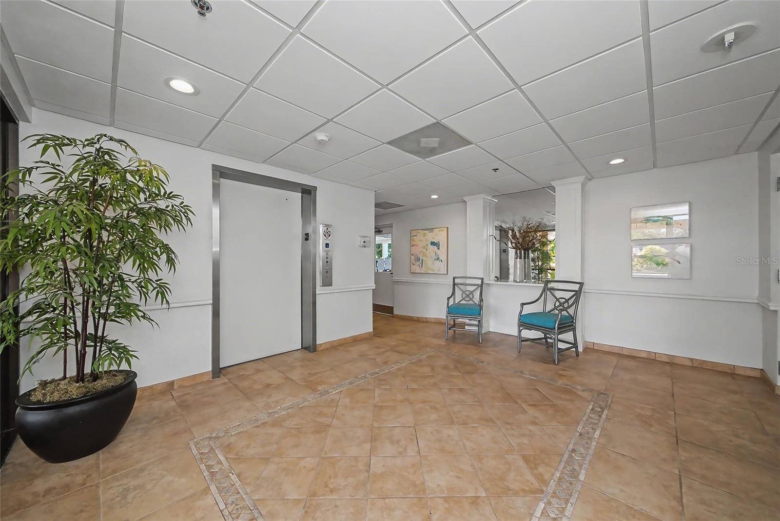 5408 Eagles Point Cir #302 Property Photo 36