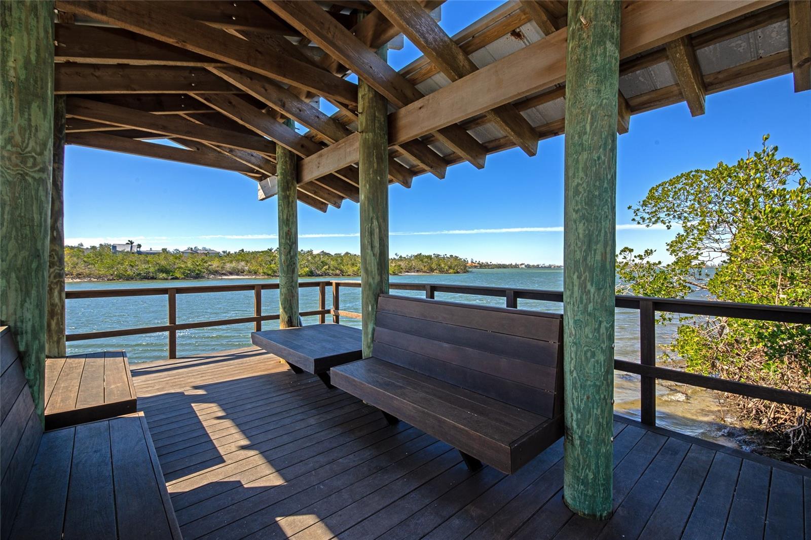 5408 Eagles Point Cir #302 Property Photo 64