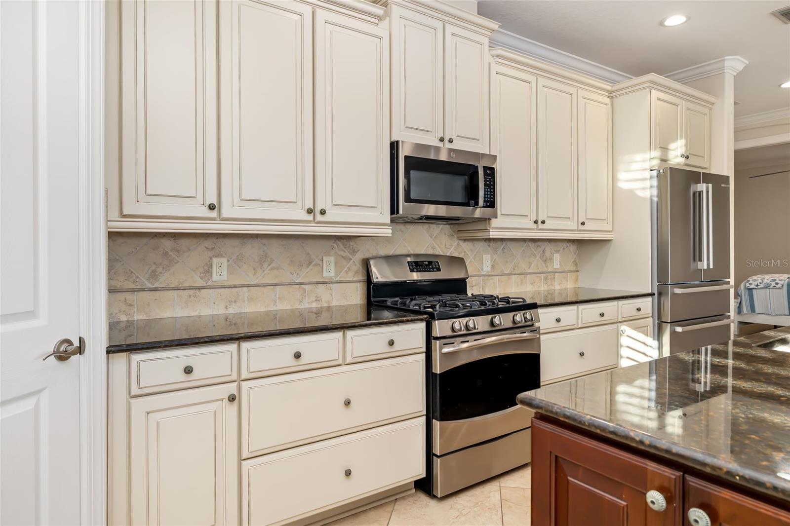 12729 Del Corso Loop Property Photo 11