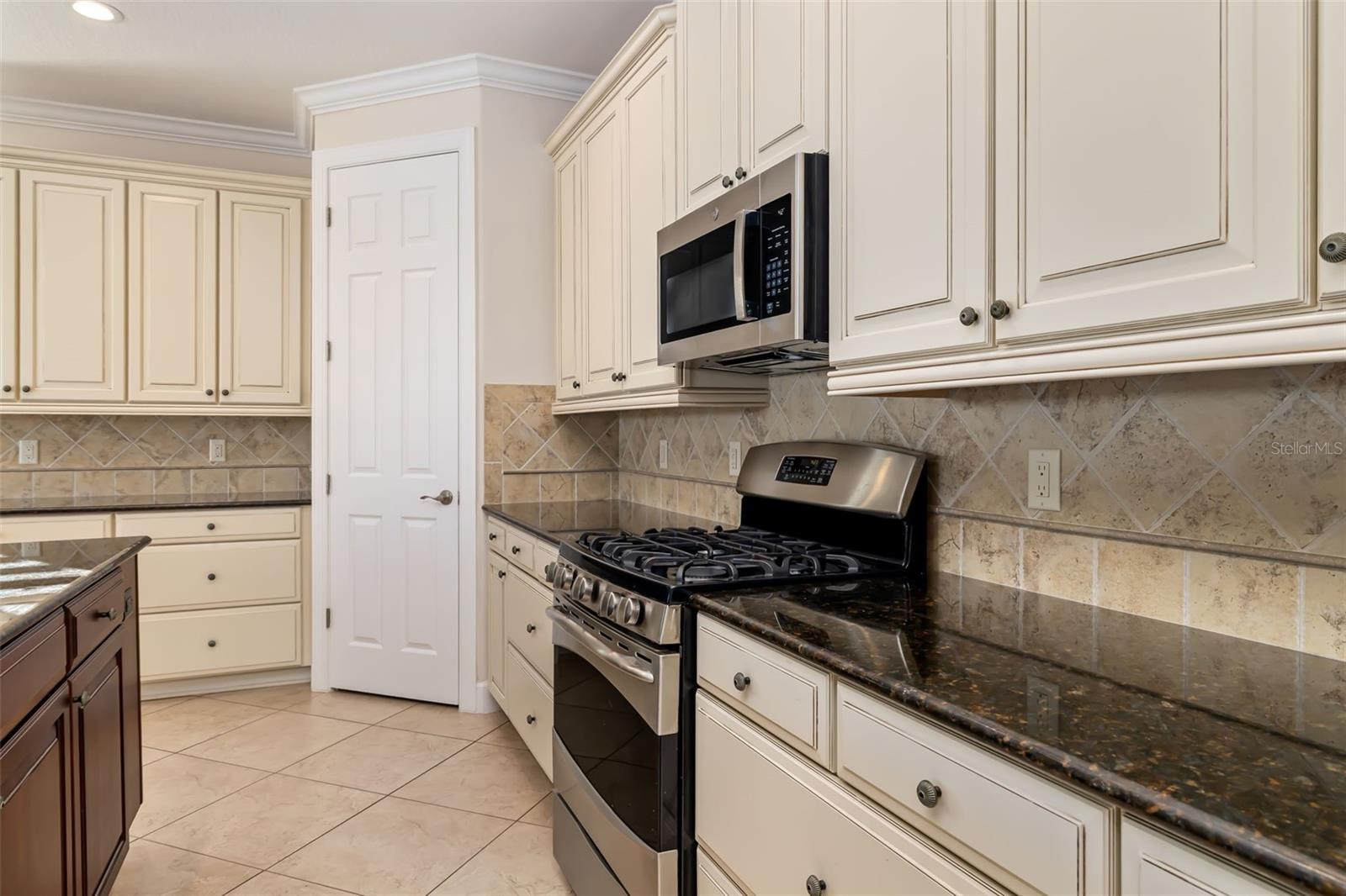 12729 Del Corso Loop Property Photo 12