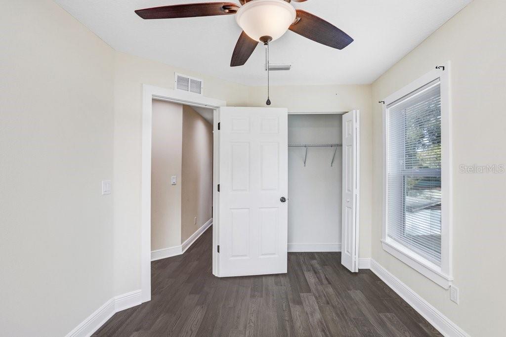 4209 W Woodlawn Ave #a Property Photo 19