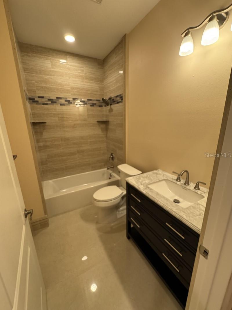 1911 Sw 7th Ave Property Photo 15